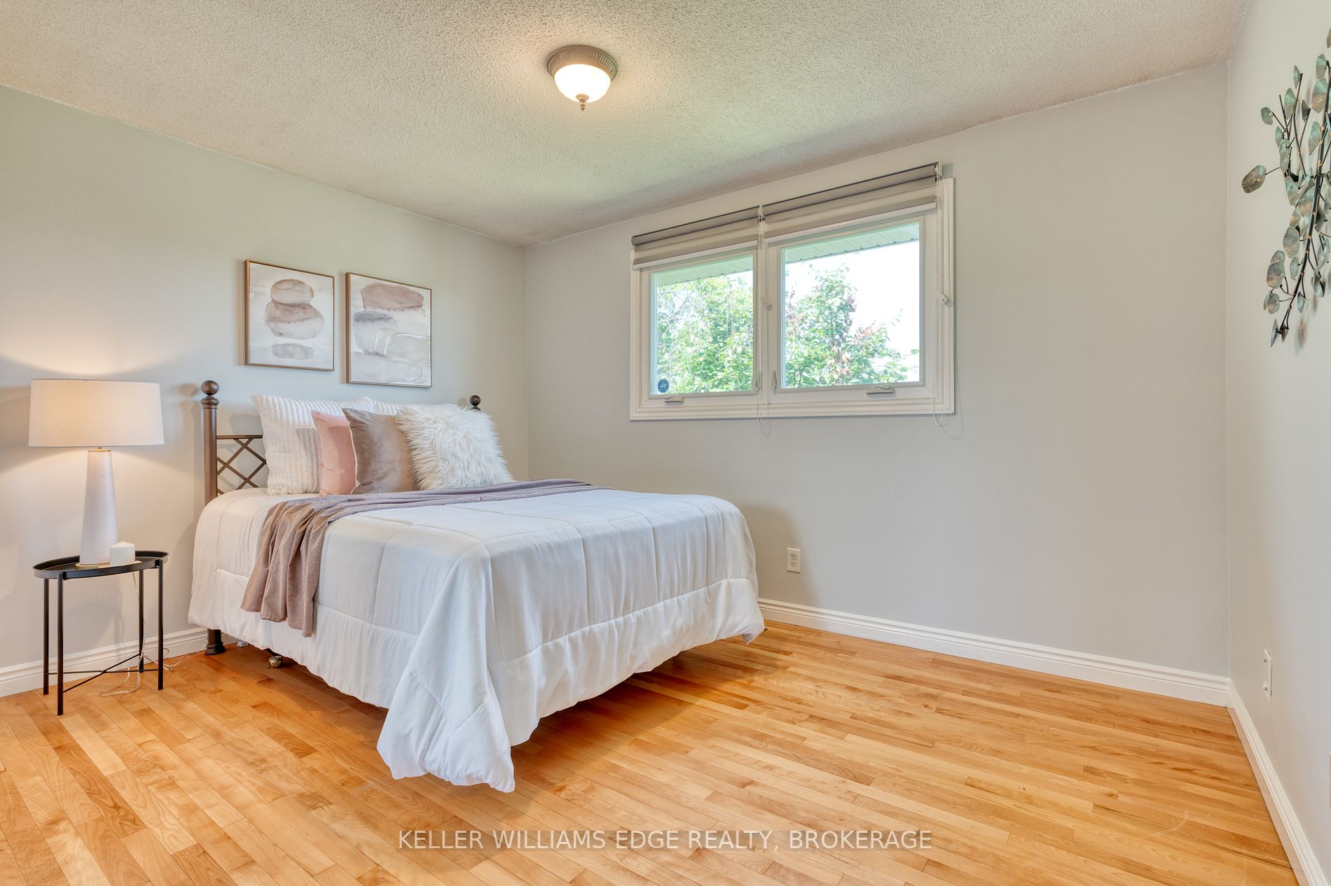 64 Forest Hill Cres