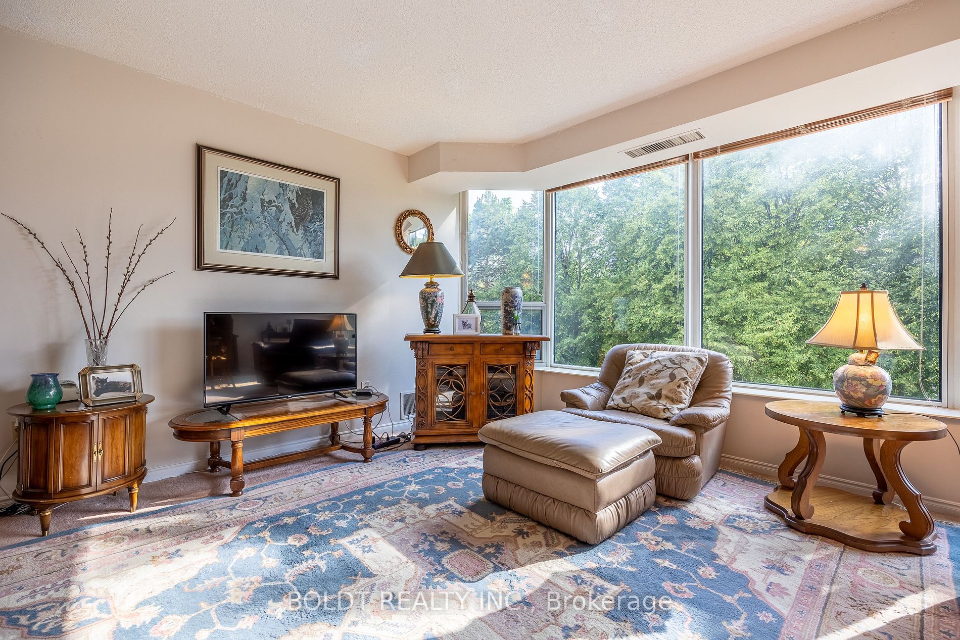 81 Scott St, #307