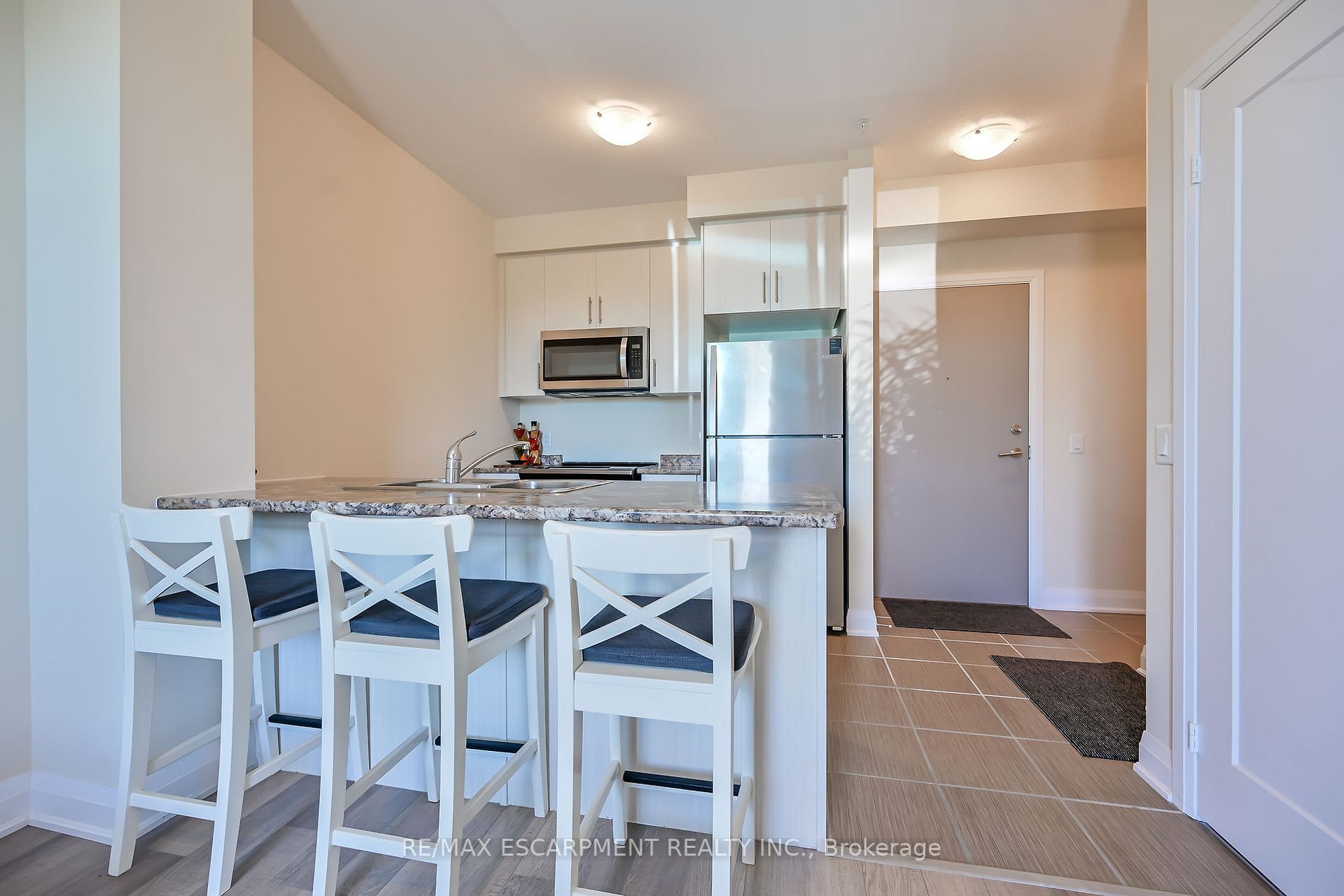 16 Concord Pl, #124