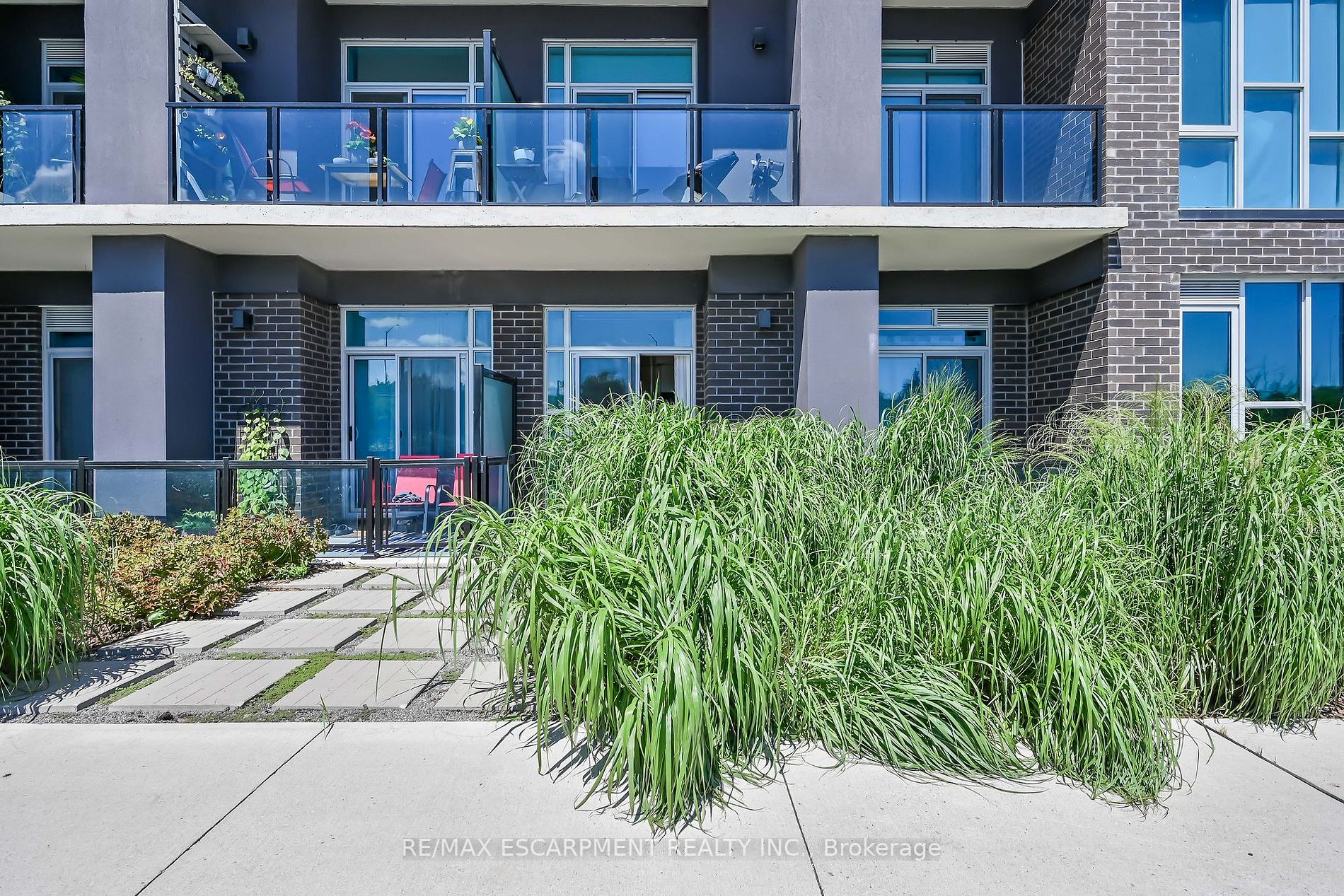 16 Concord Pl, #124