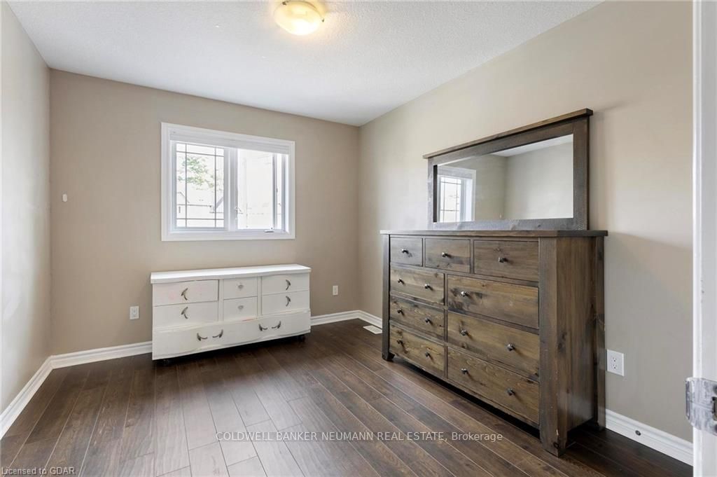 28 Jeffrey Dr