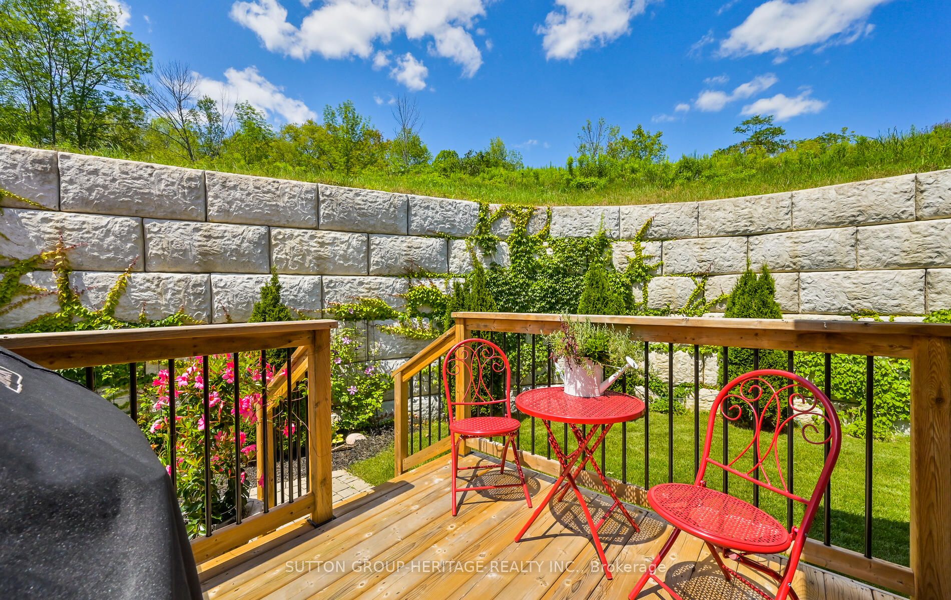 122 Orchard Way