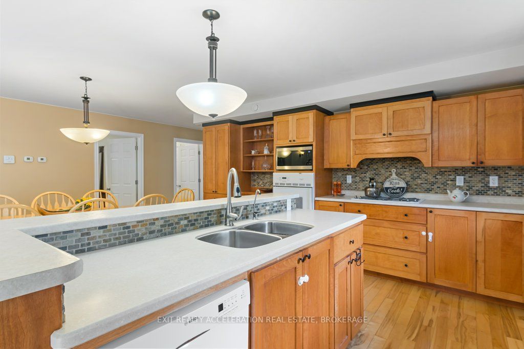 60 Gerow Rd