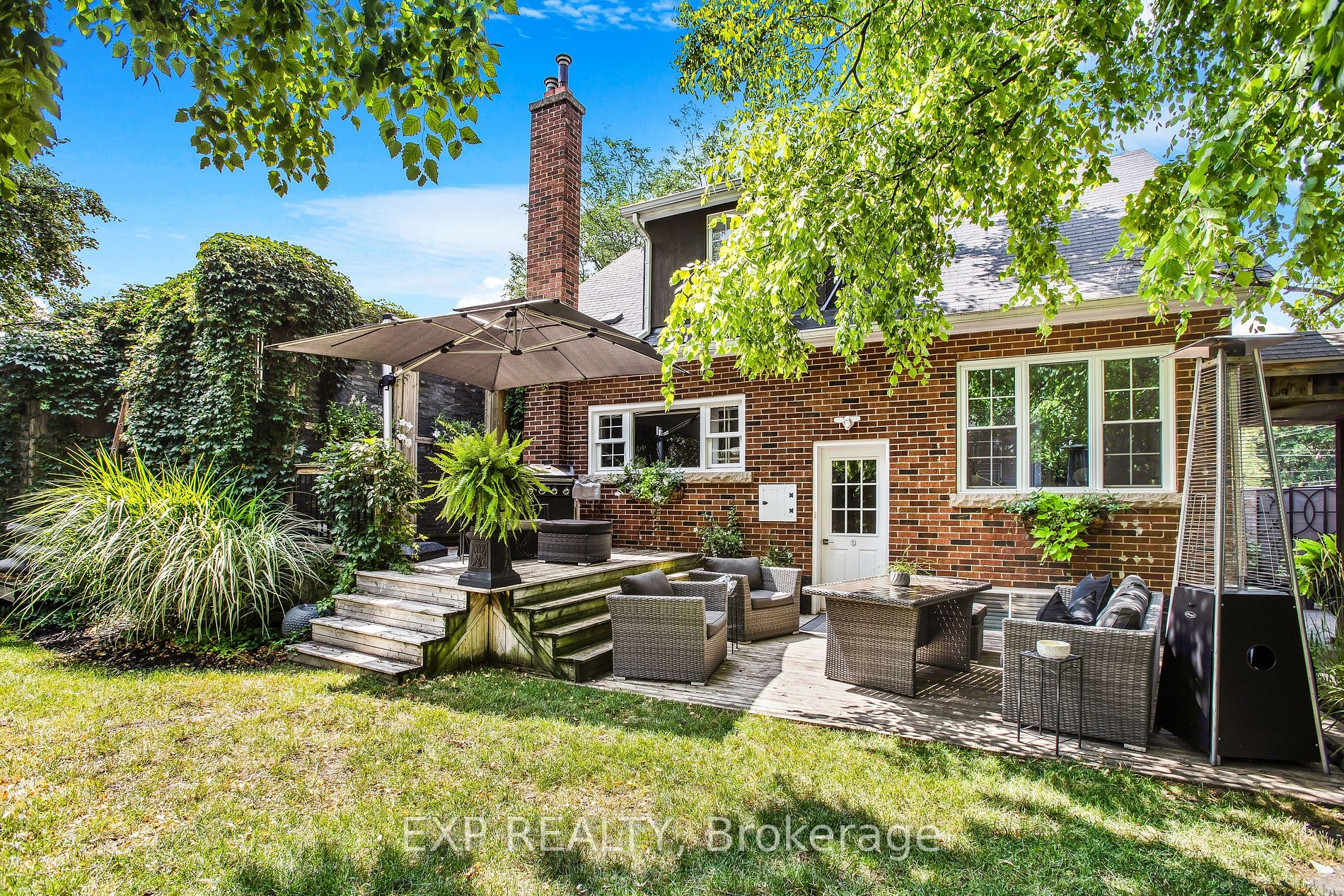 8 Warwick Rd
