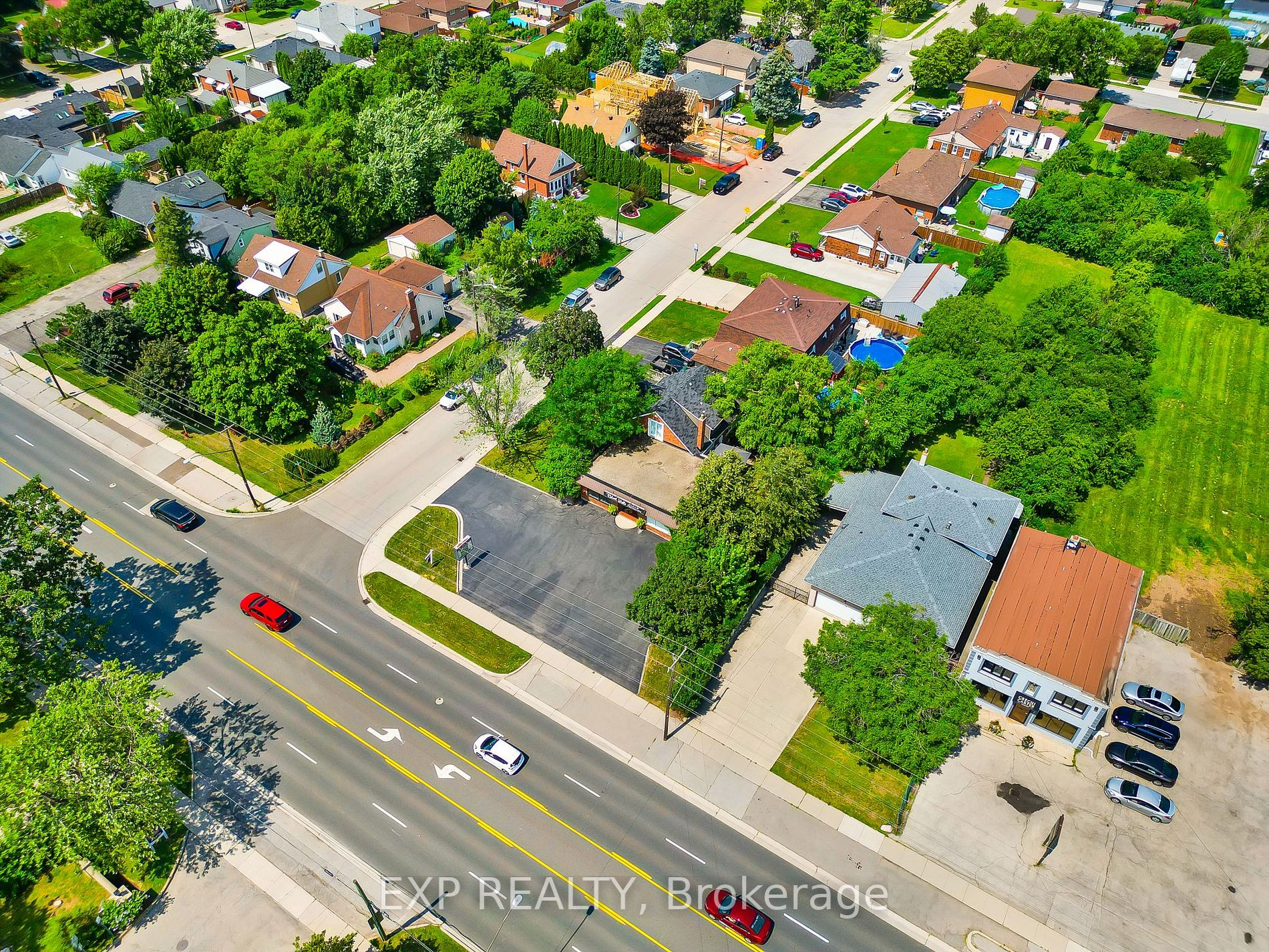 8 Warwick Rd