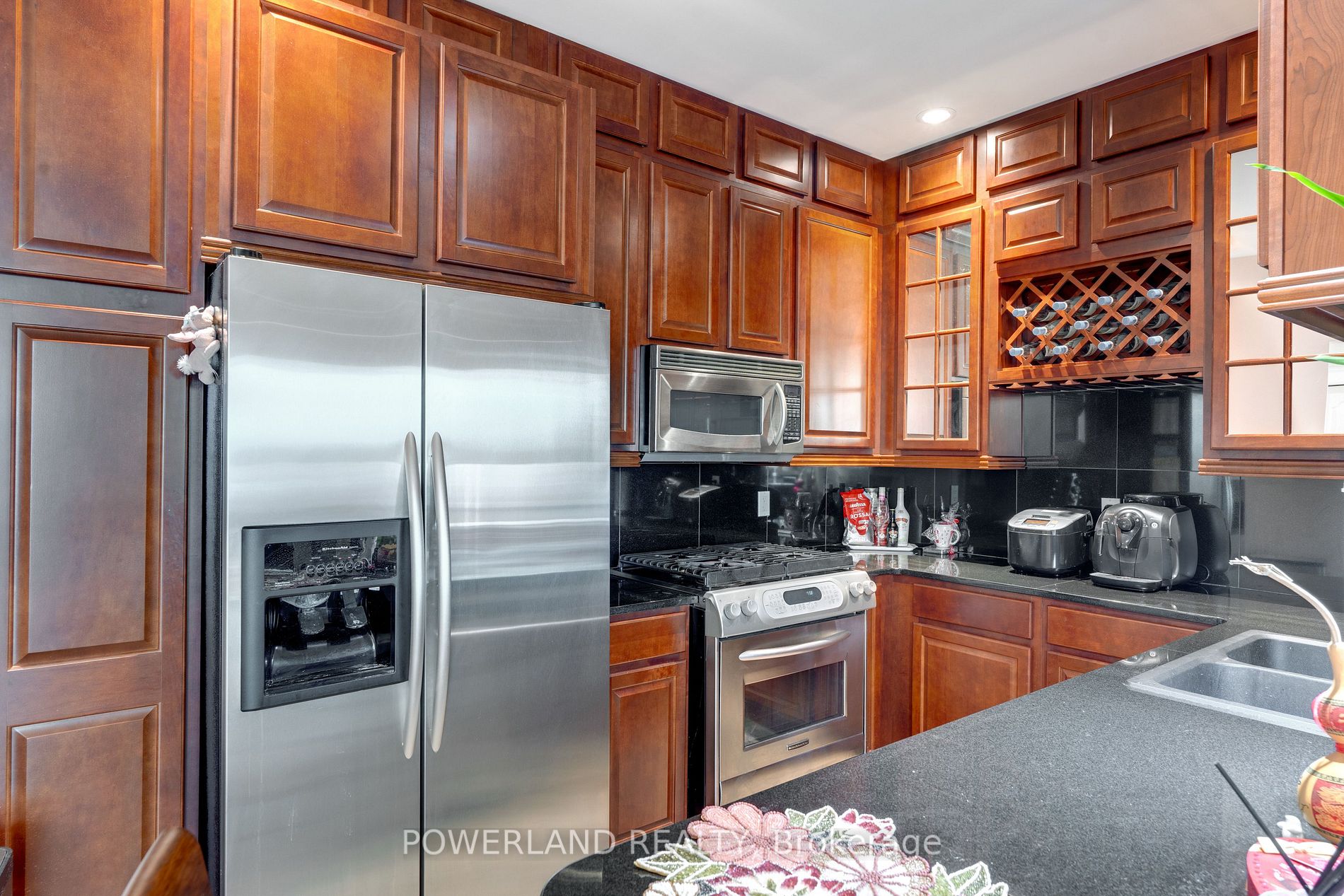 1225 Riverside Drive W, #404