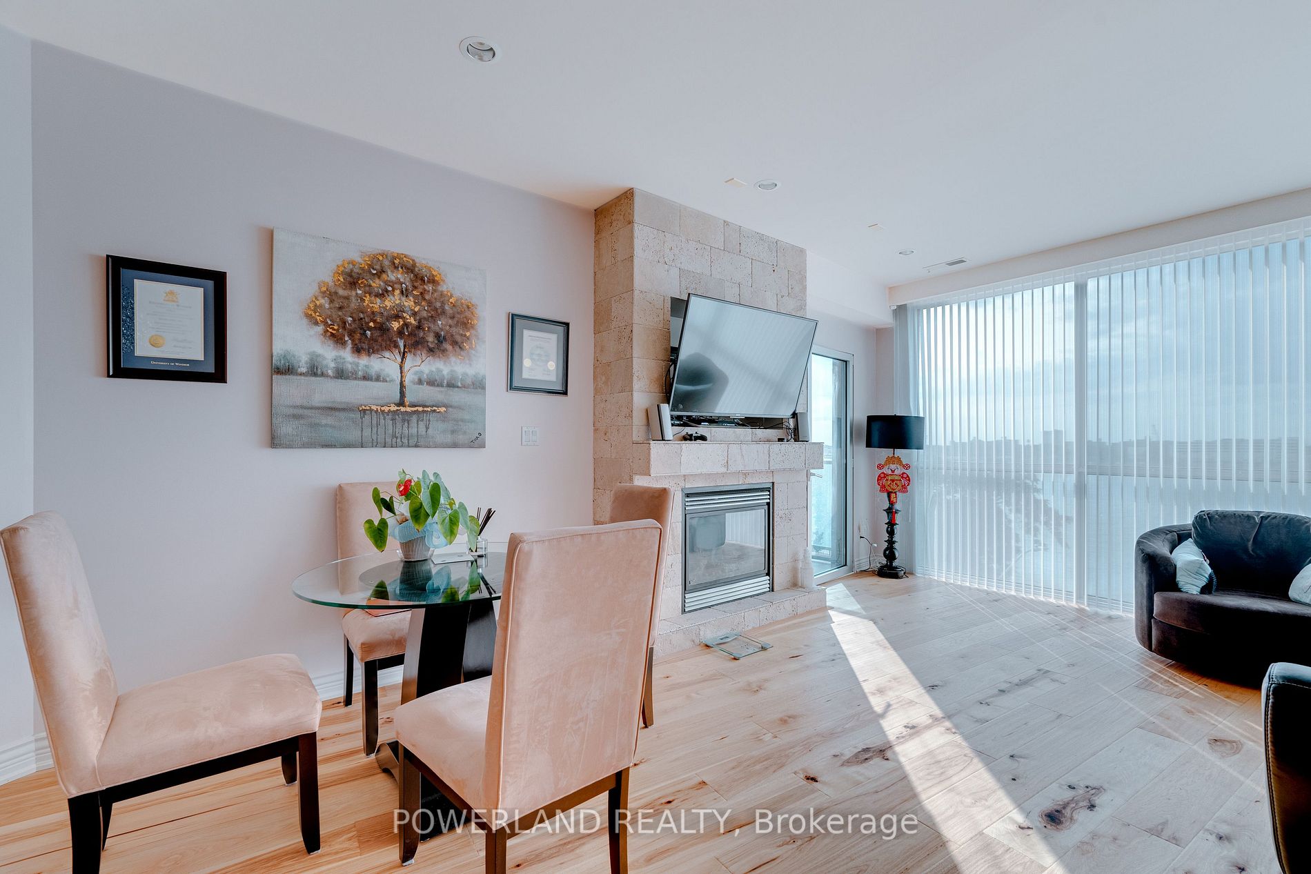 1225 Riverside Drive W, #404