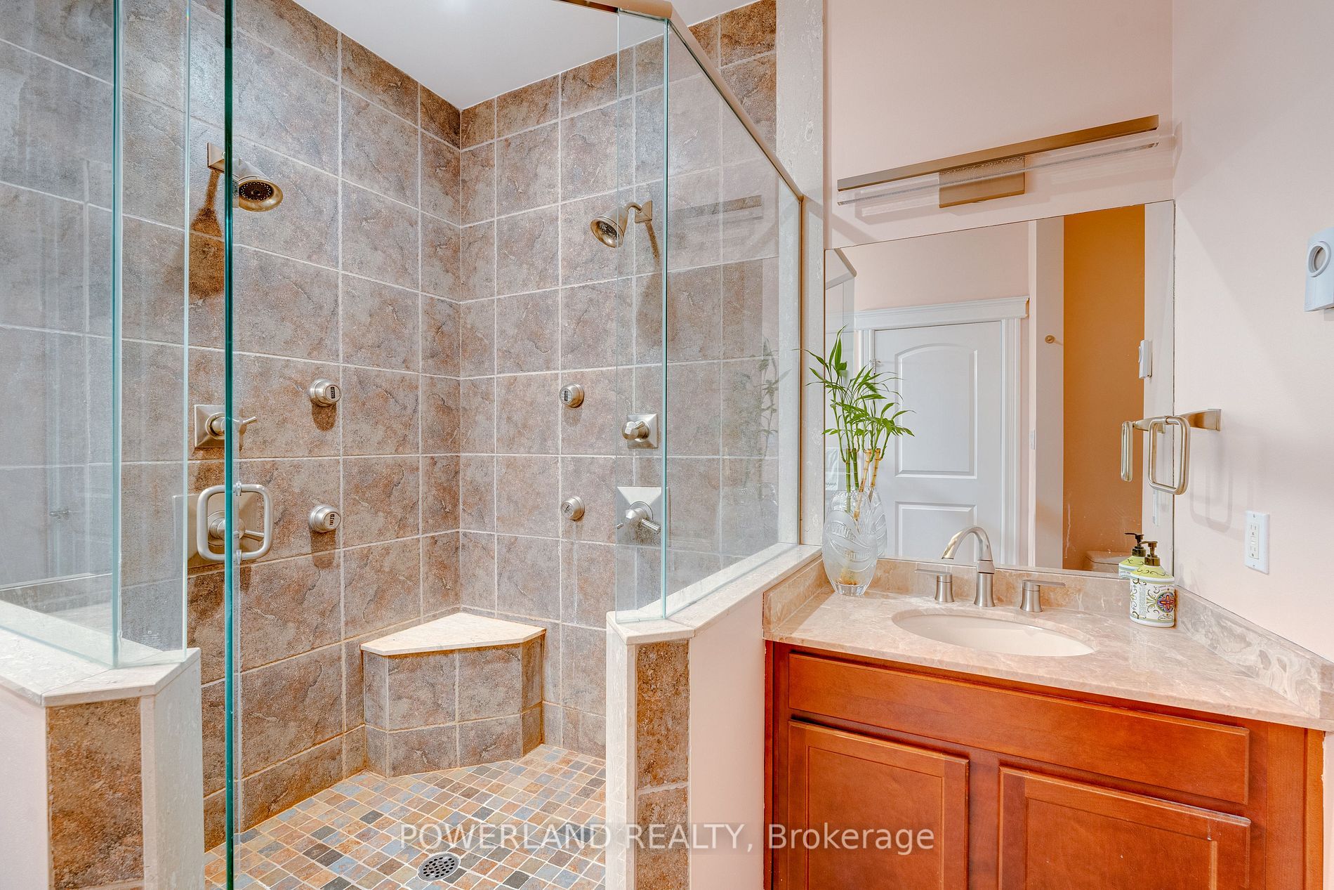 1225 Riverside Drive W, #404