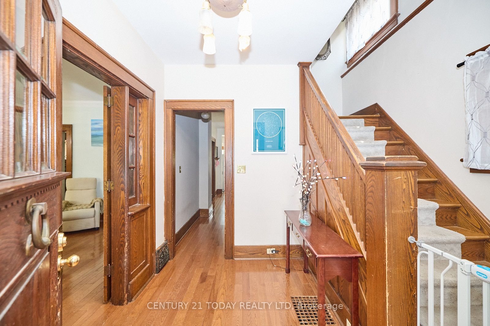 4876 Willmott St