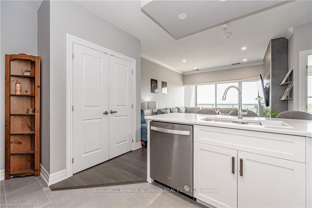 1878 Gordon Street, #1014