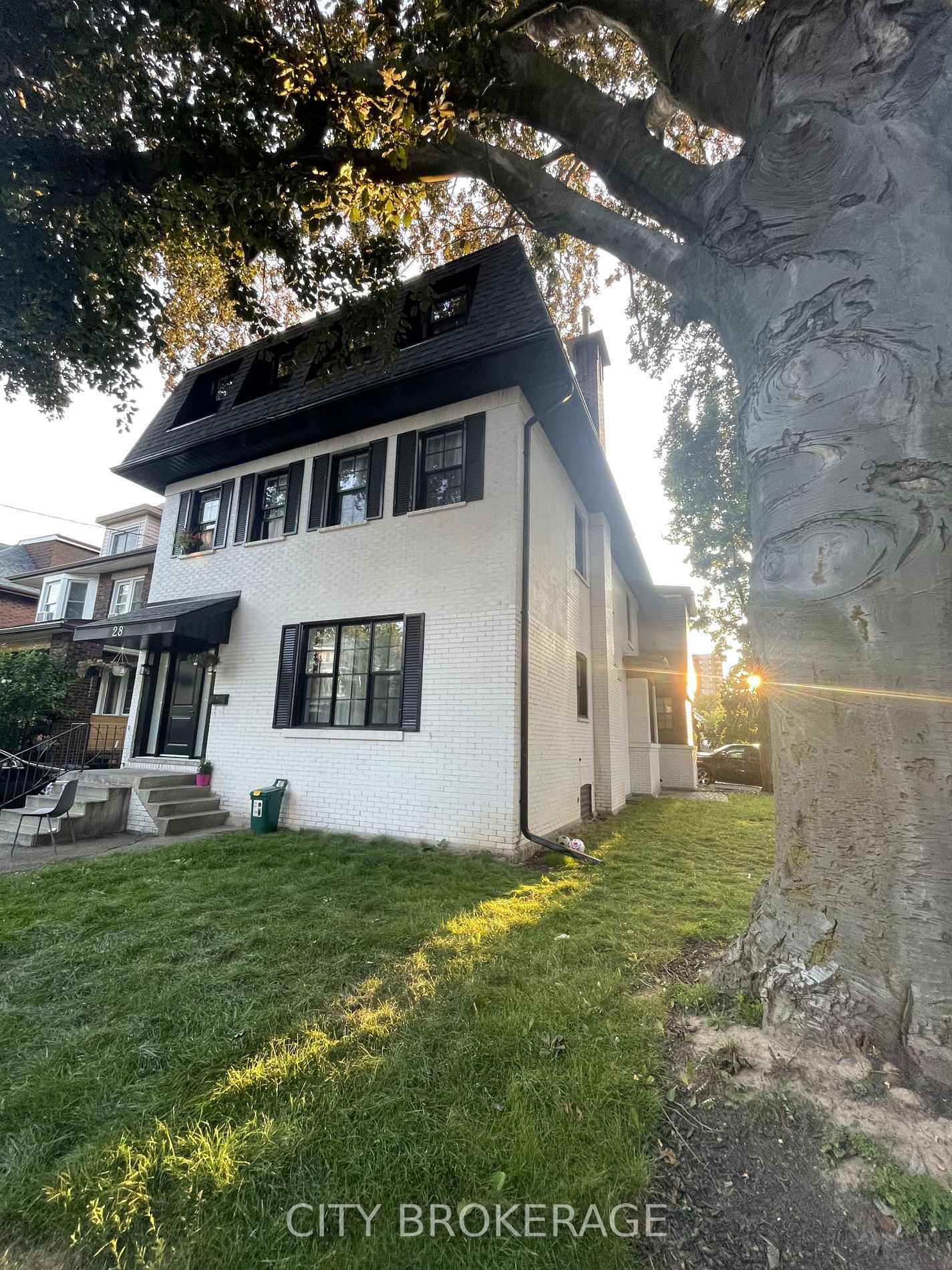 28 Burris Street