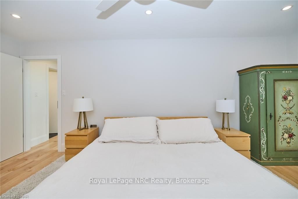 3 Port Royal Cres