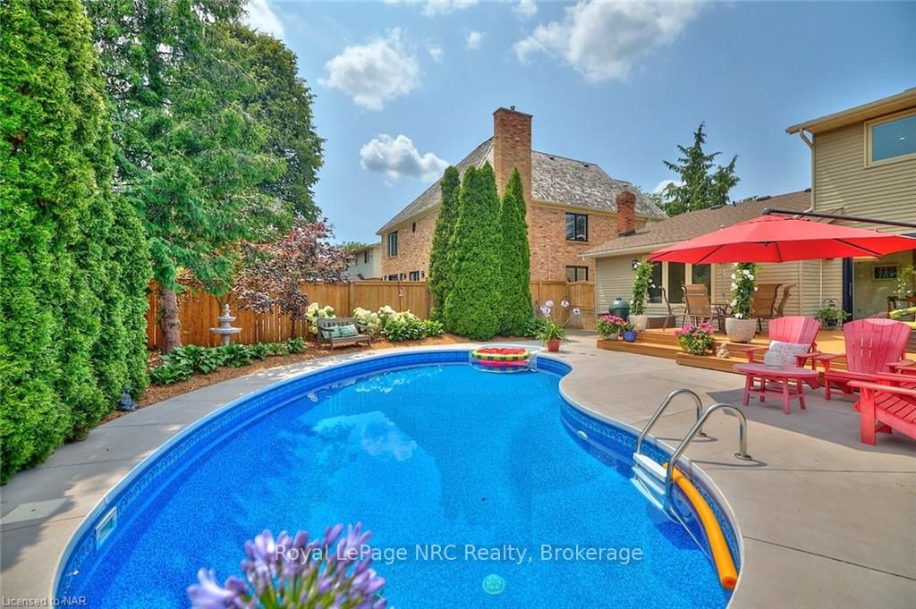 3 Port Royal Cres