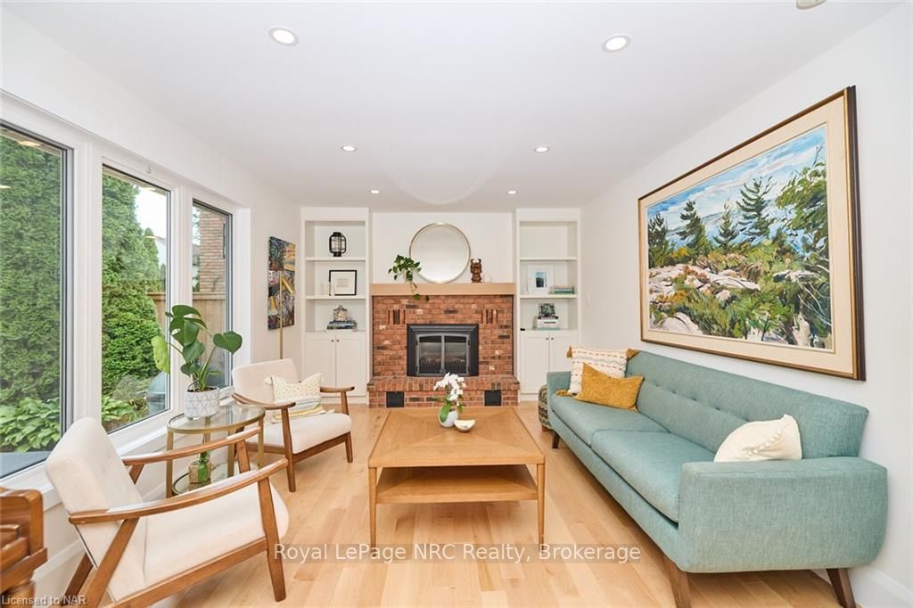3 Port Royal Cres