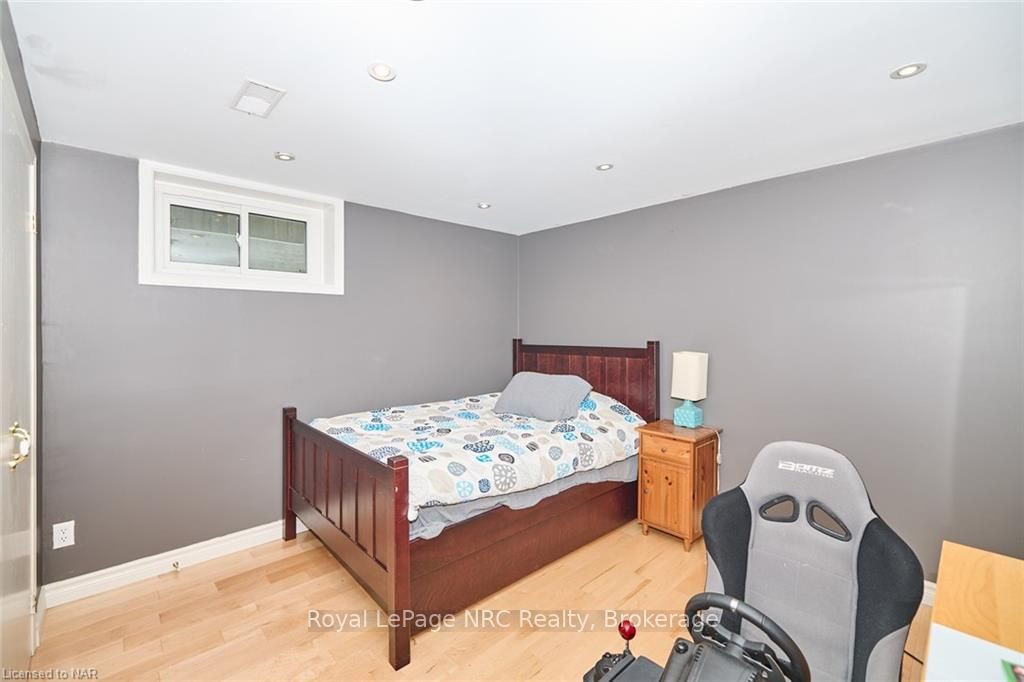 3 Port Royal Cres
