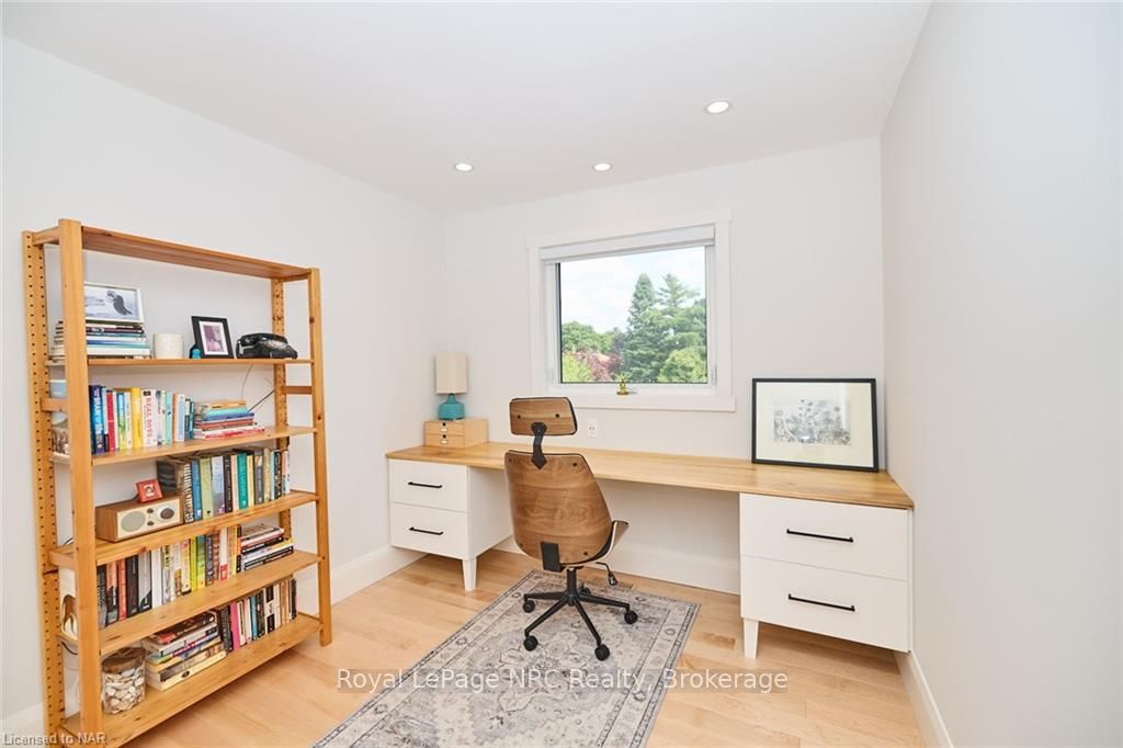 3 Port Royal Cres