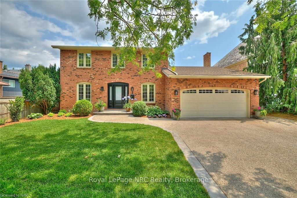 3 Port Royal Cres