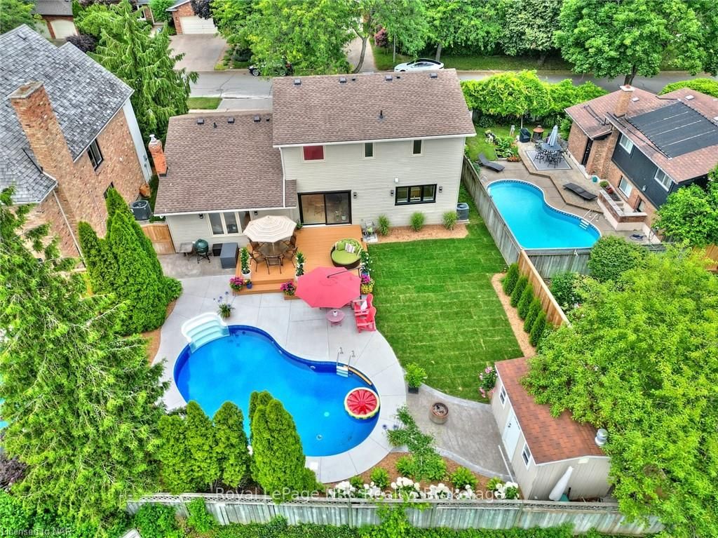 3 Port Royal Cres