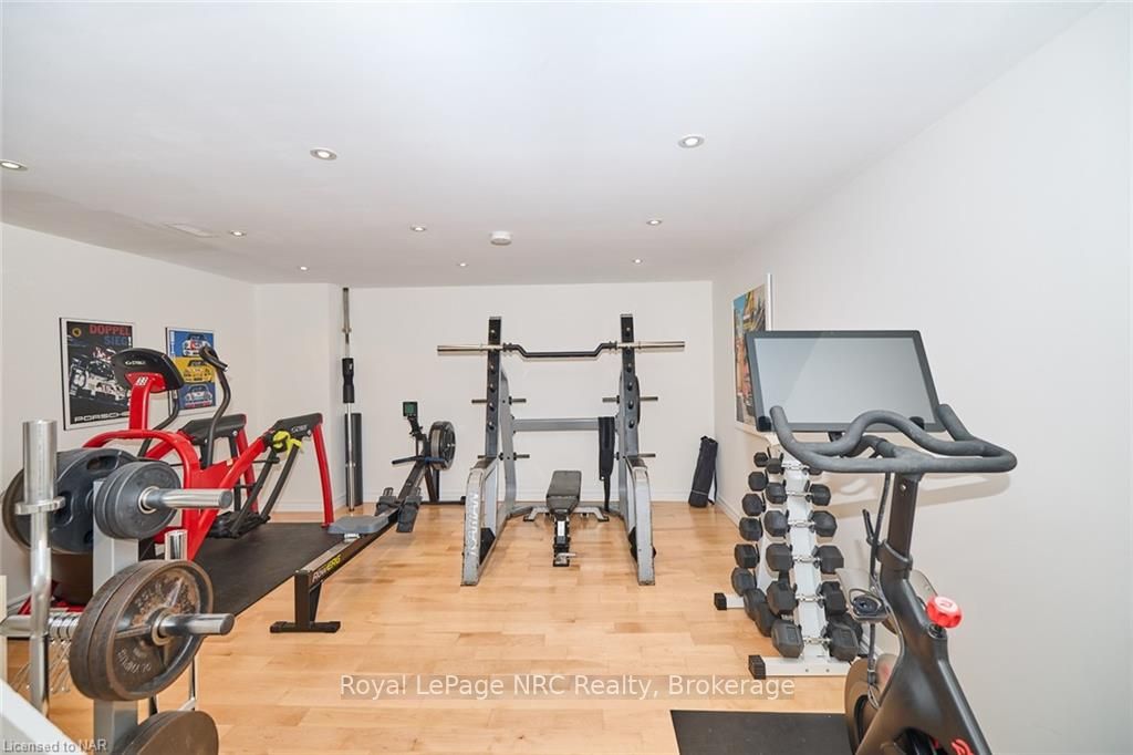 3 Port Royal Cres