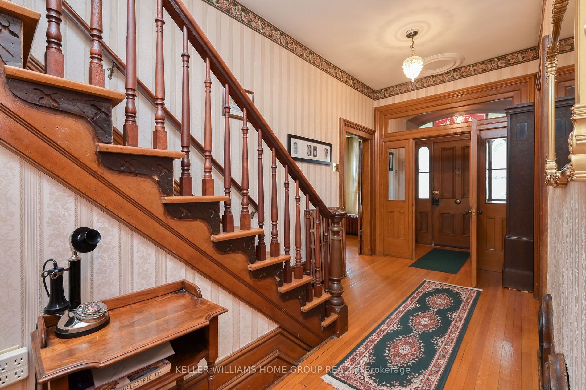 324 Owen Sound Street Street