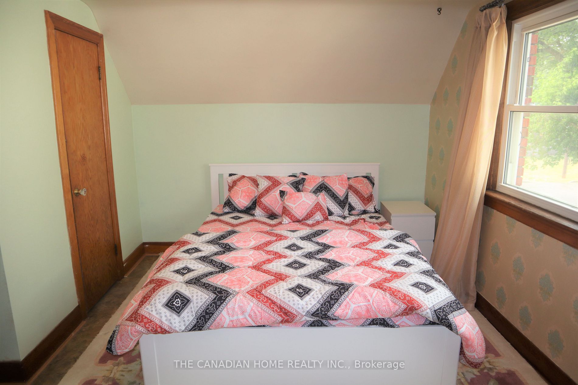 13 Athlone Rd