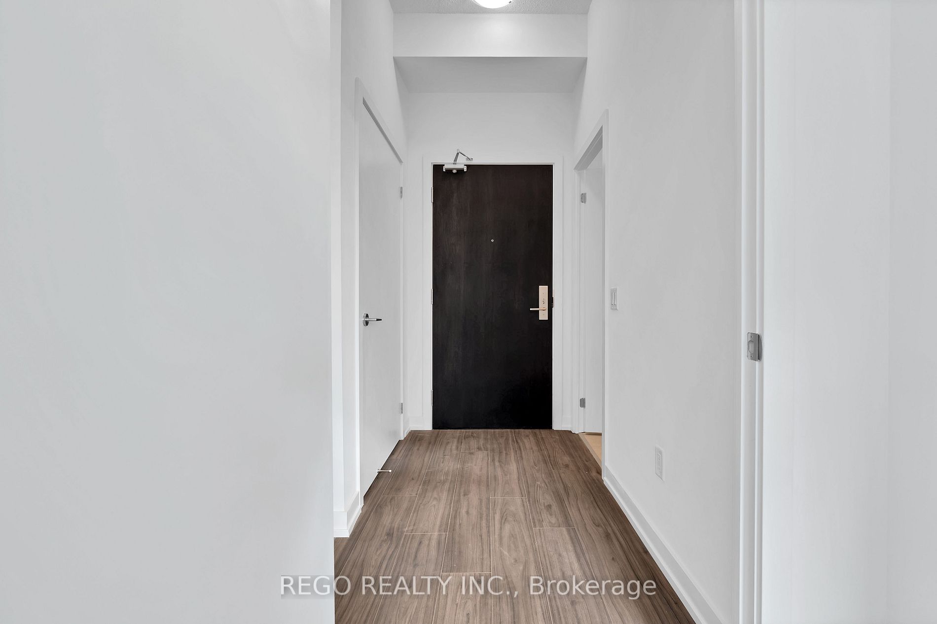 Listing X6678964 - Large Photo # 3