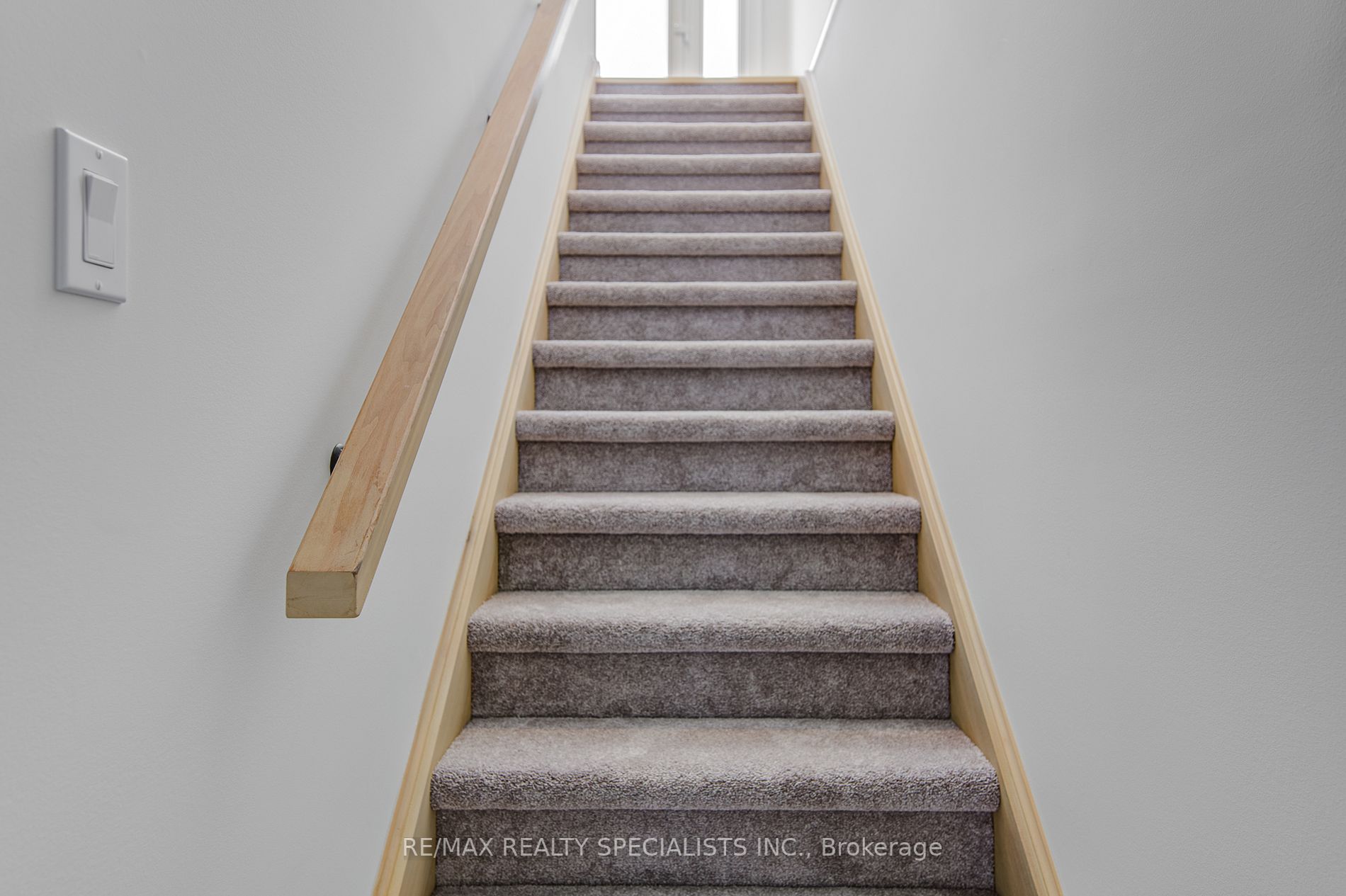 42 Alexander Circle