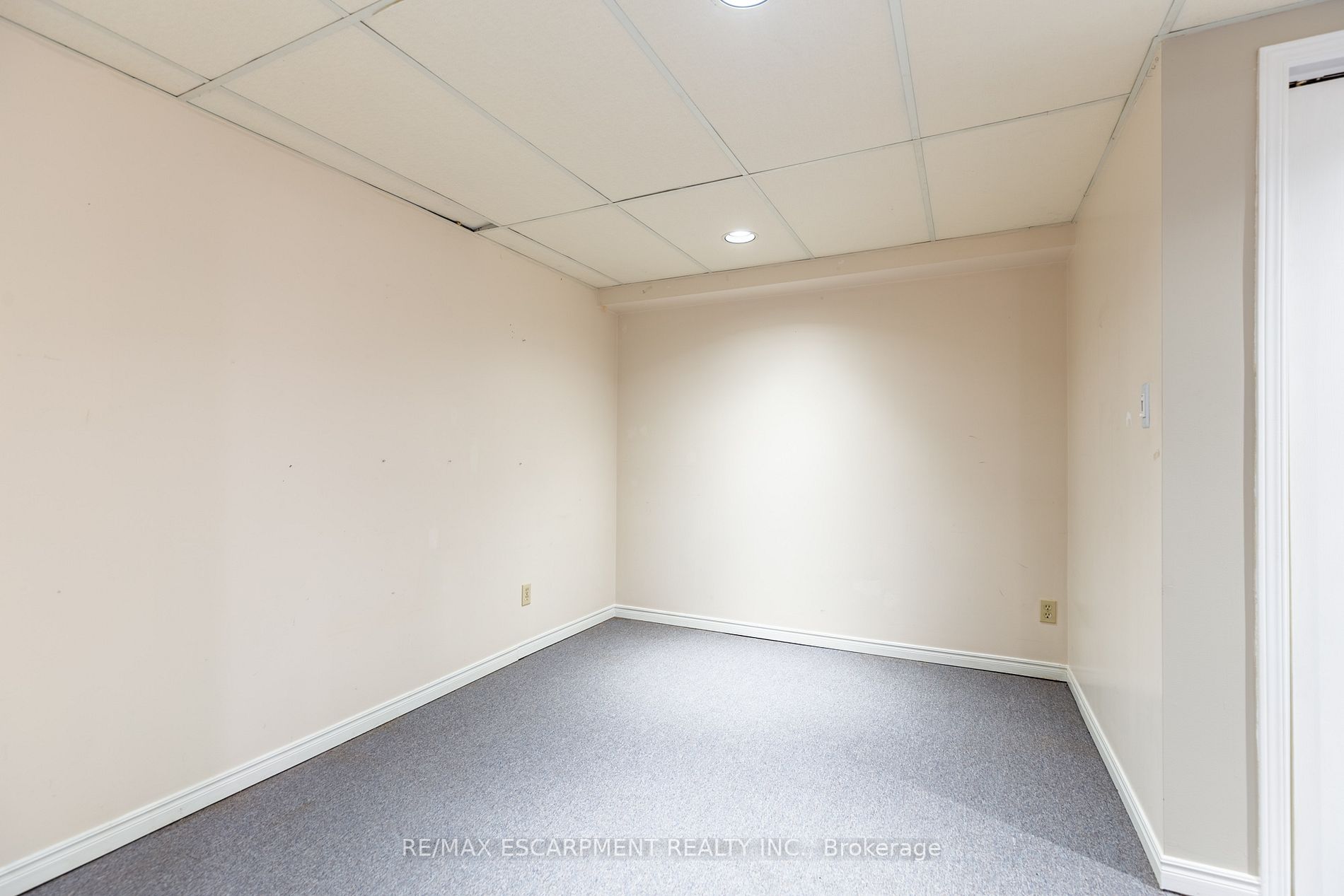 334 Wilson St W, #1