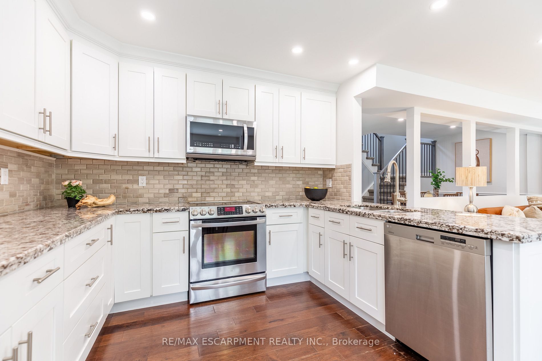 334 Wilson St W, #1
