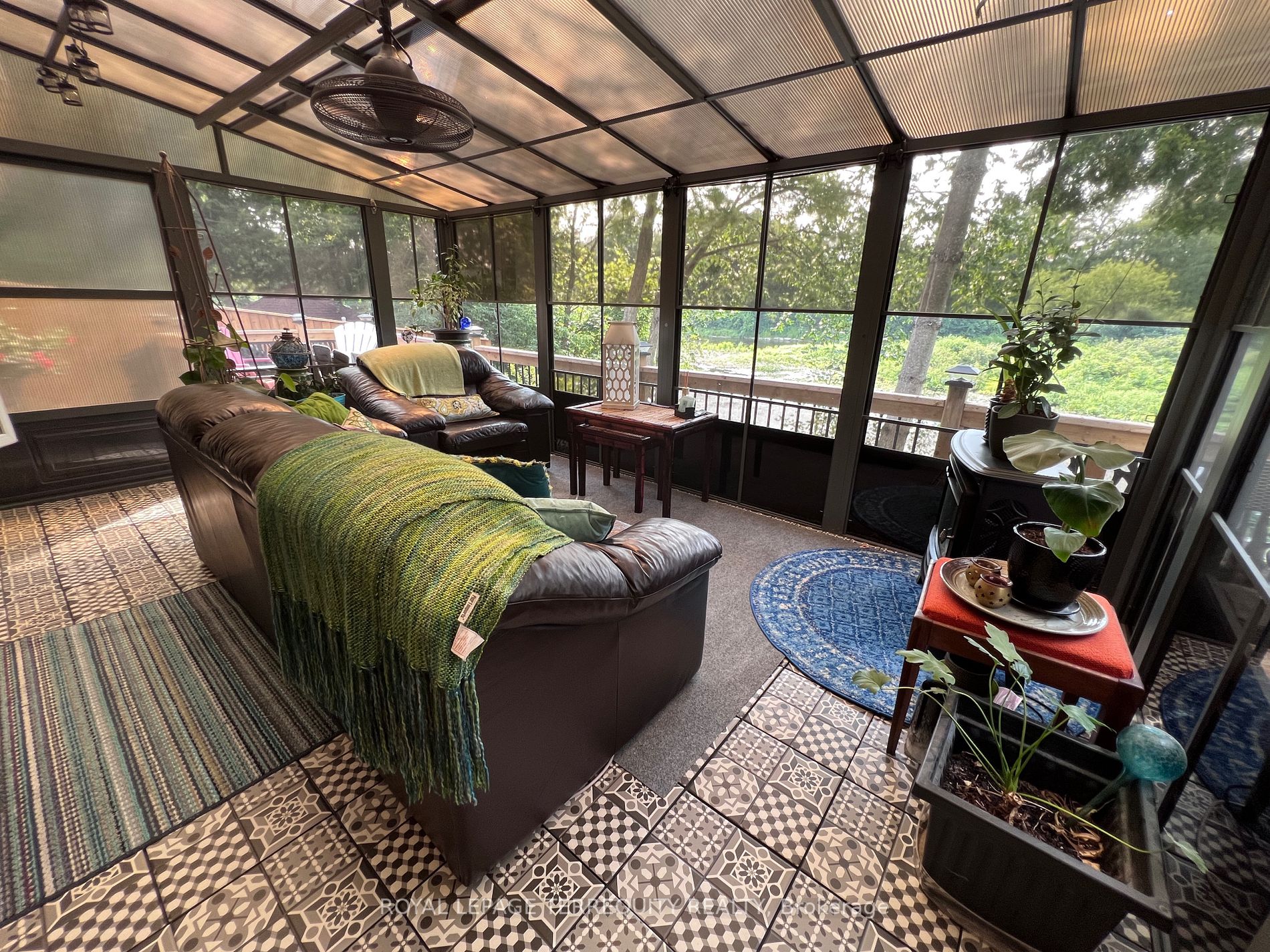 587 Scuttlehole Road