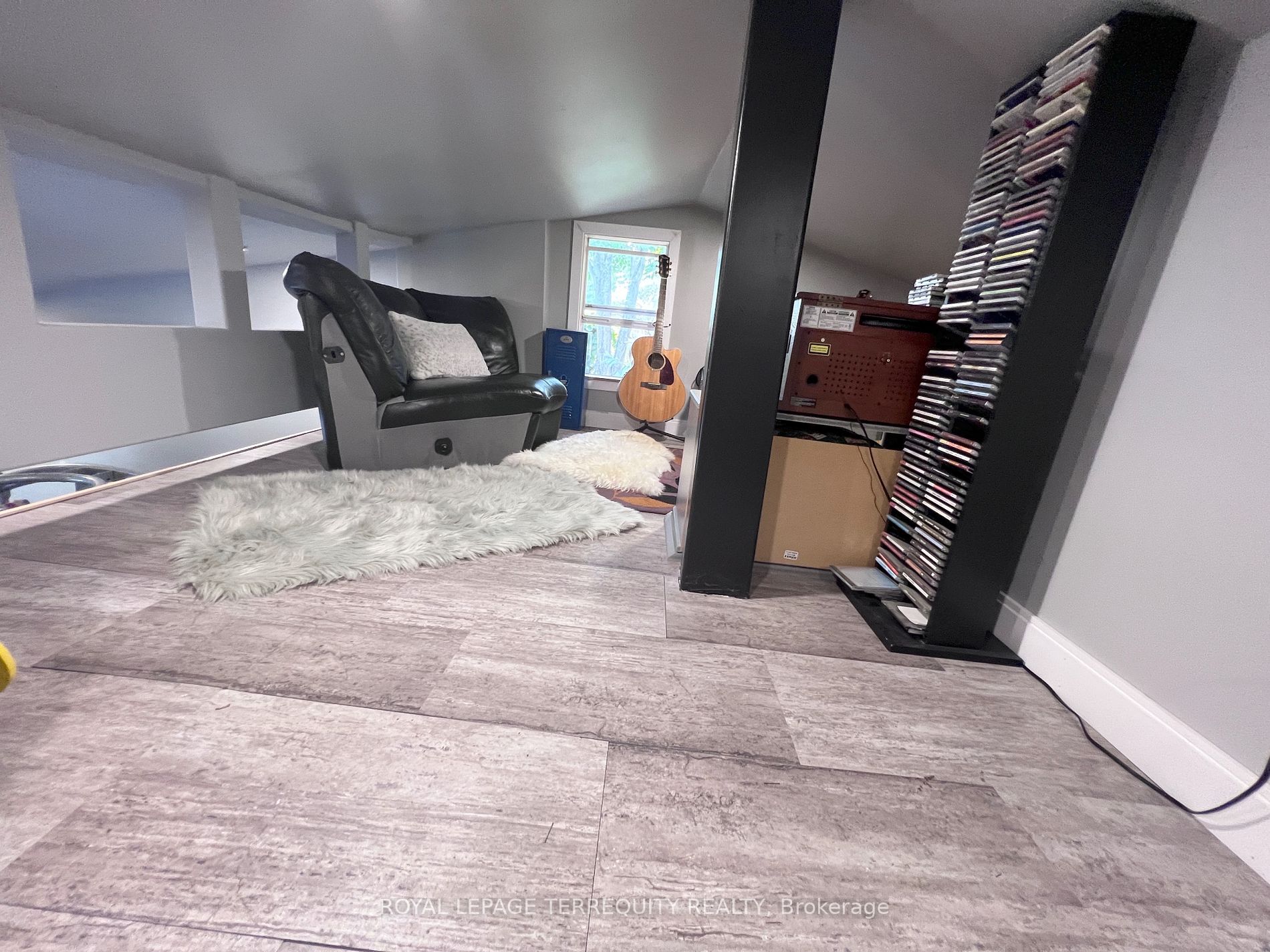 587 Scuttlehole Road