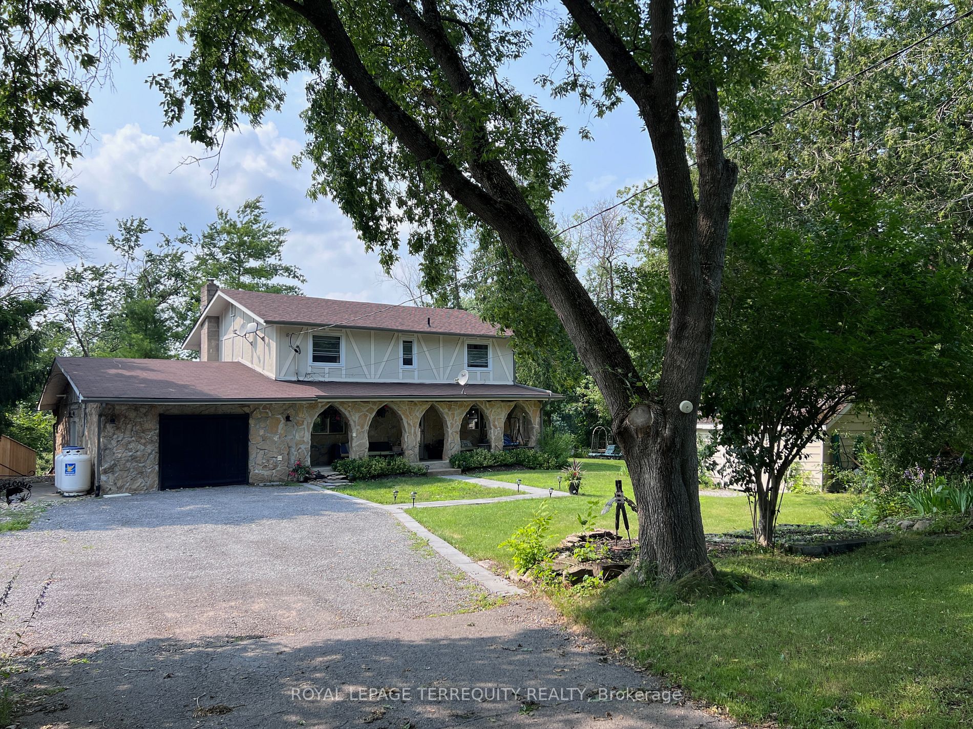 587 Scuttlehole Road
