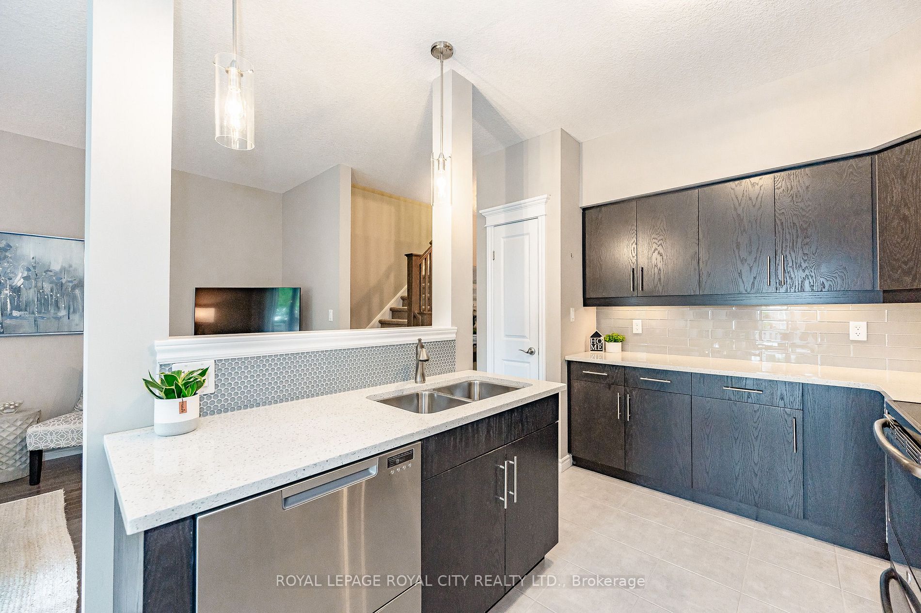 Listing X6681108 - Large Photo # 12