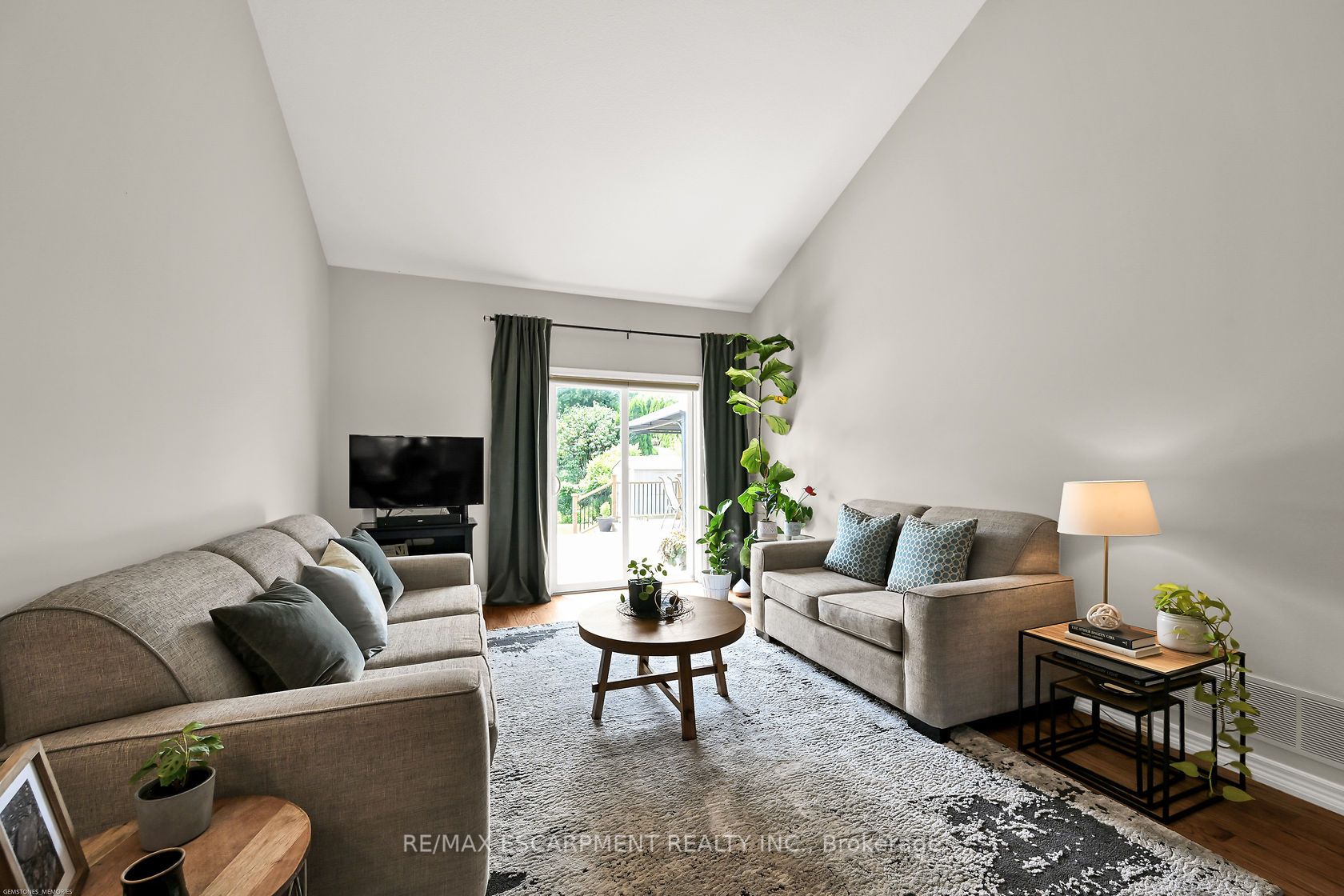 6 Conrad Pl
