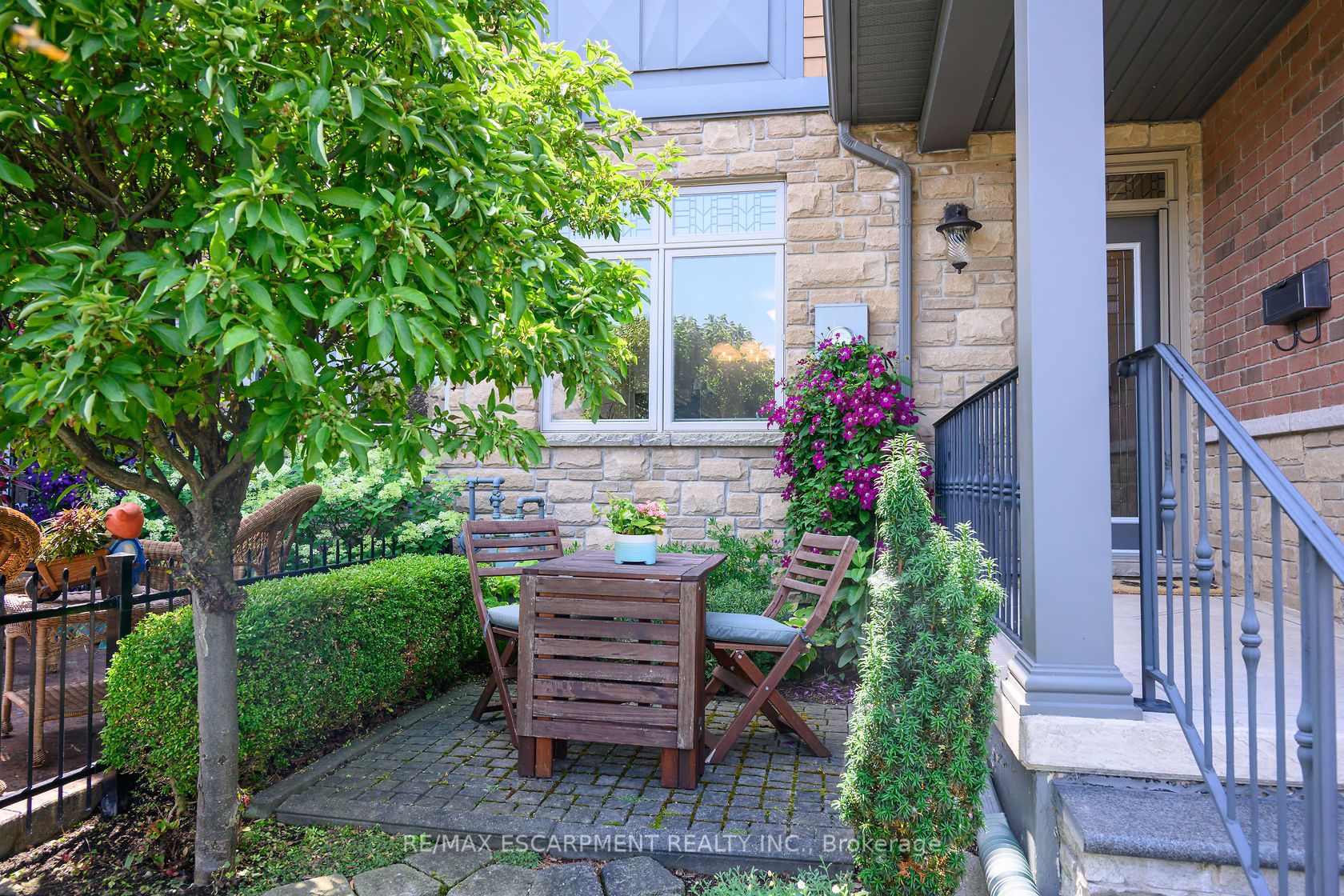 6 Conrad Pl