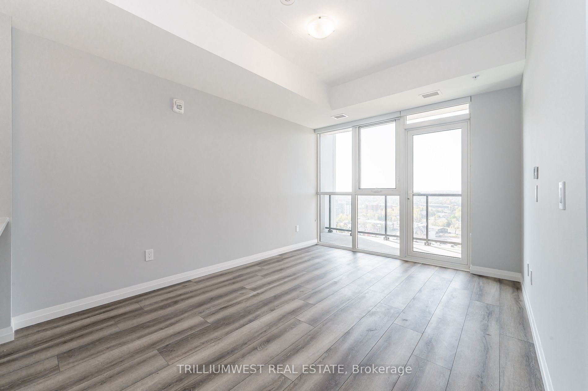 108 Garment St, #1606