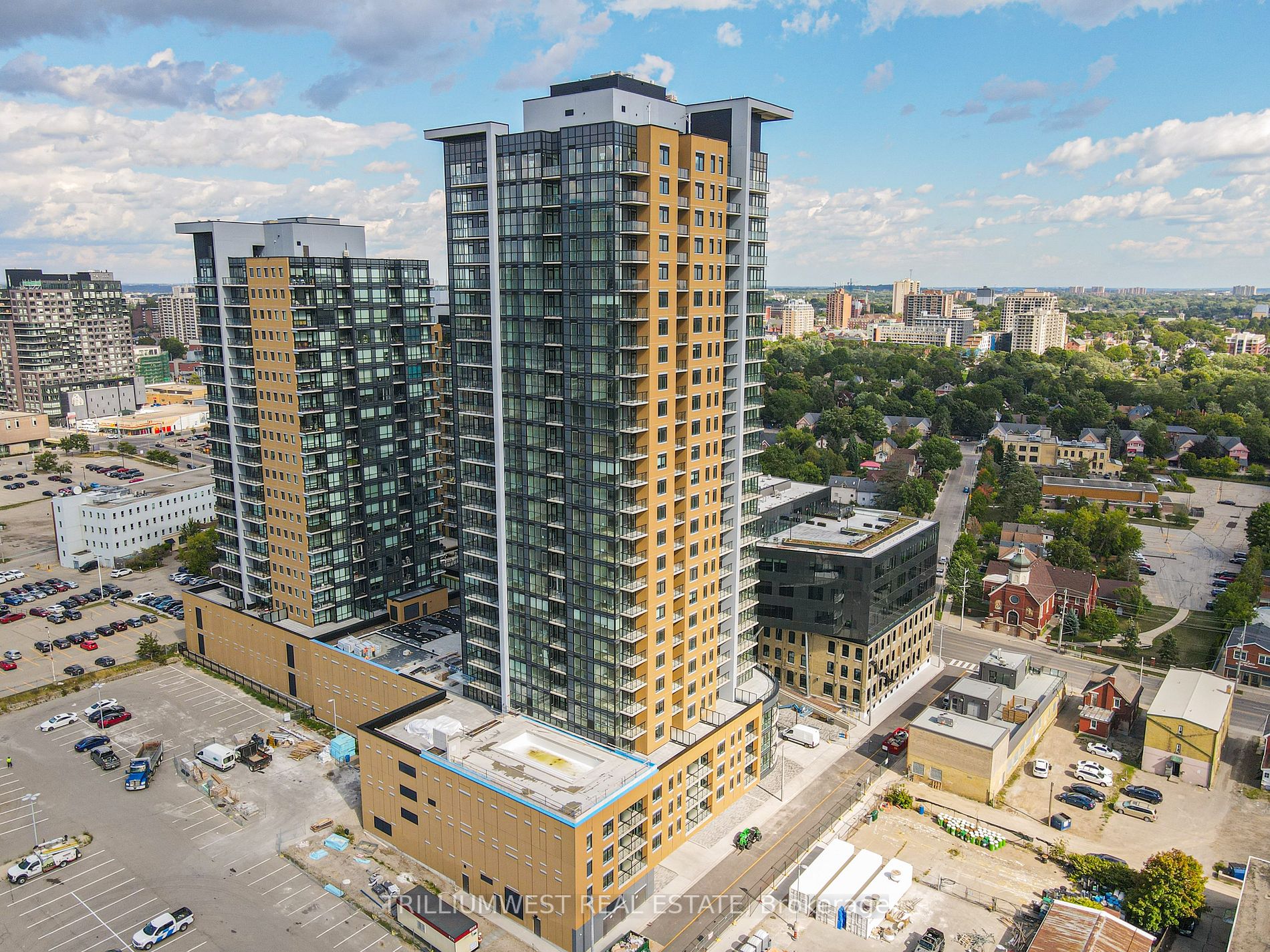 108 Garment St, #1606