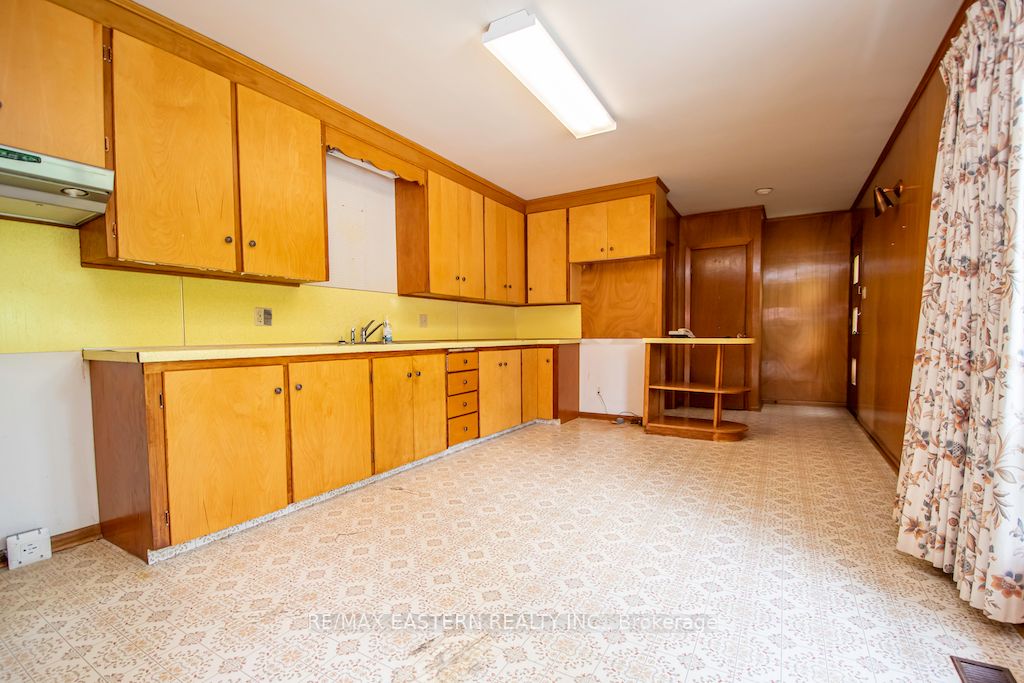 3 Oakwood Crescent