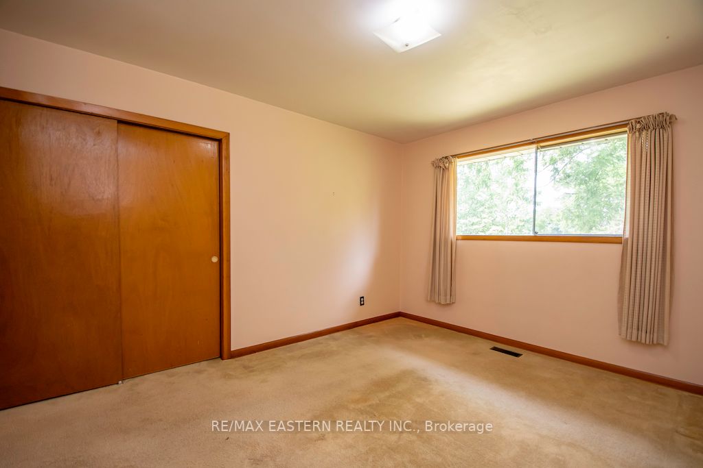 3 Oakwood Crescent