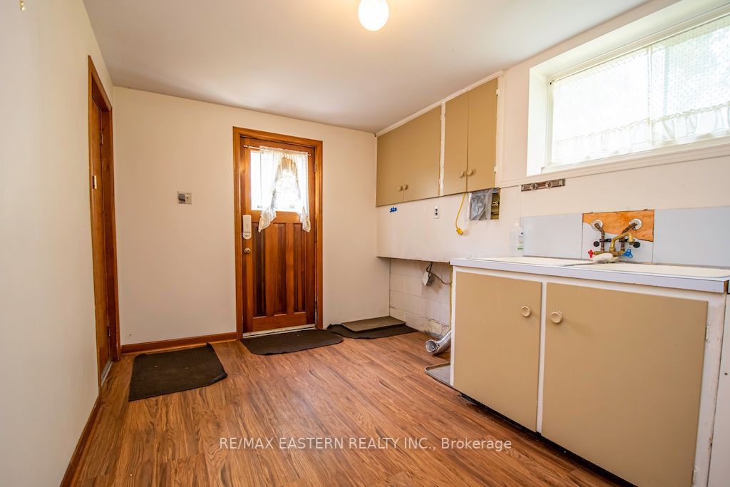 3 Oakwood Crescent