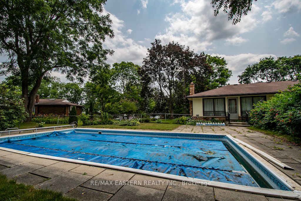 3 Oakwood Crescent