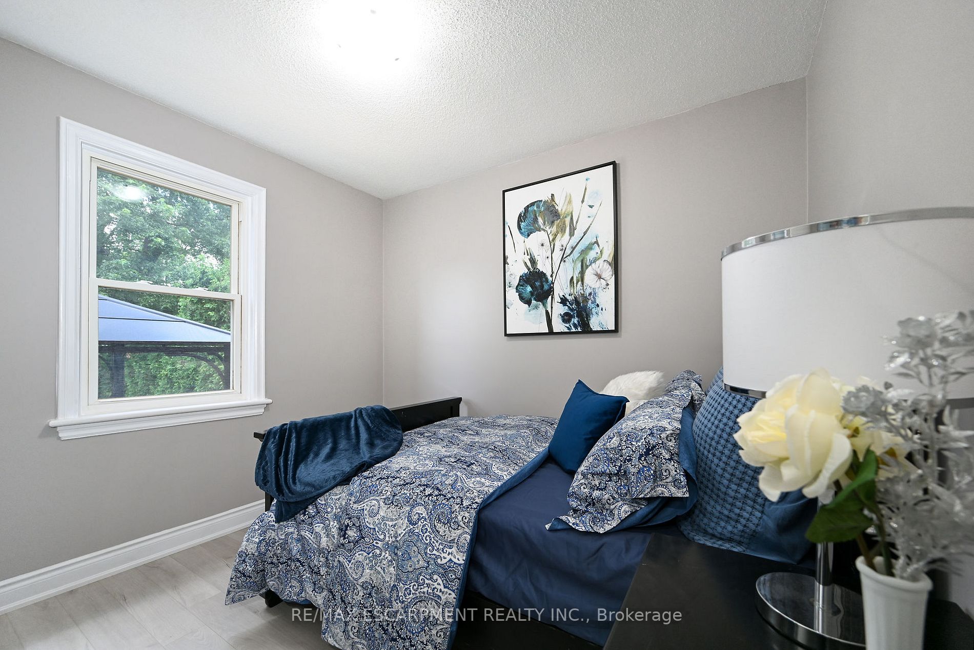 286 East 14th St