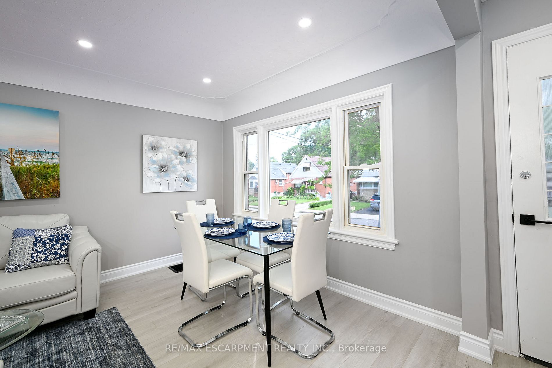 286 East 14th St