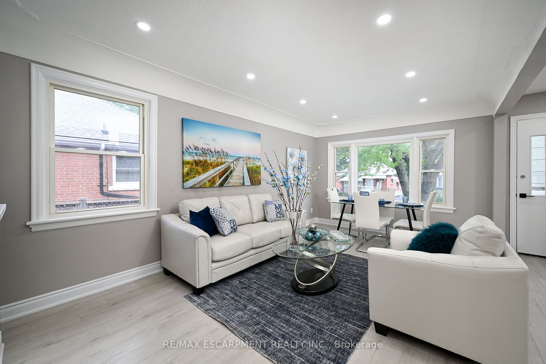 286 East 14th St