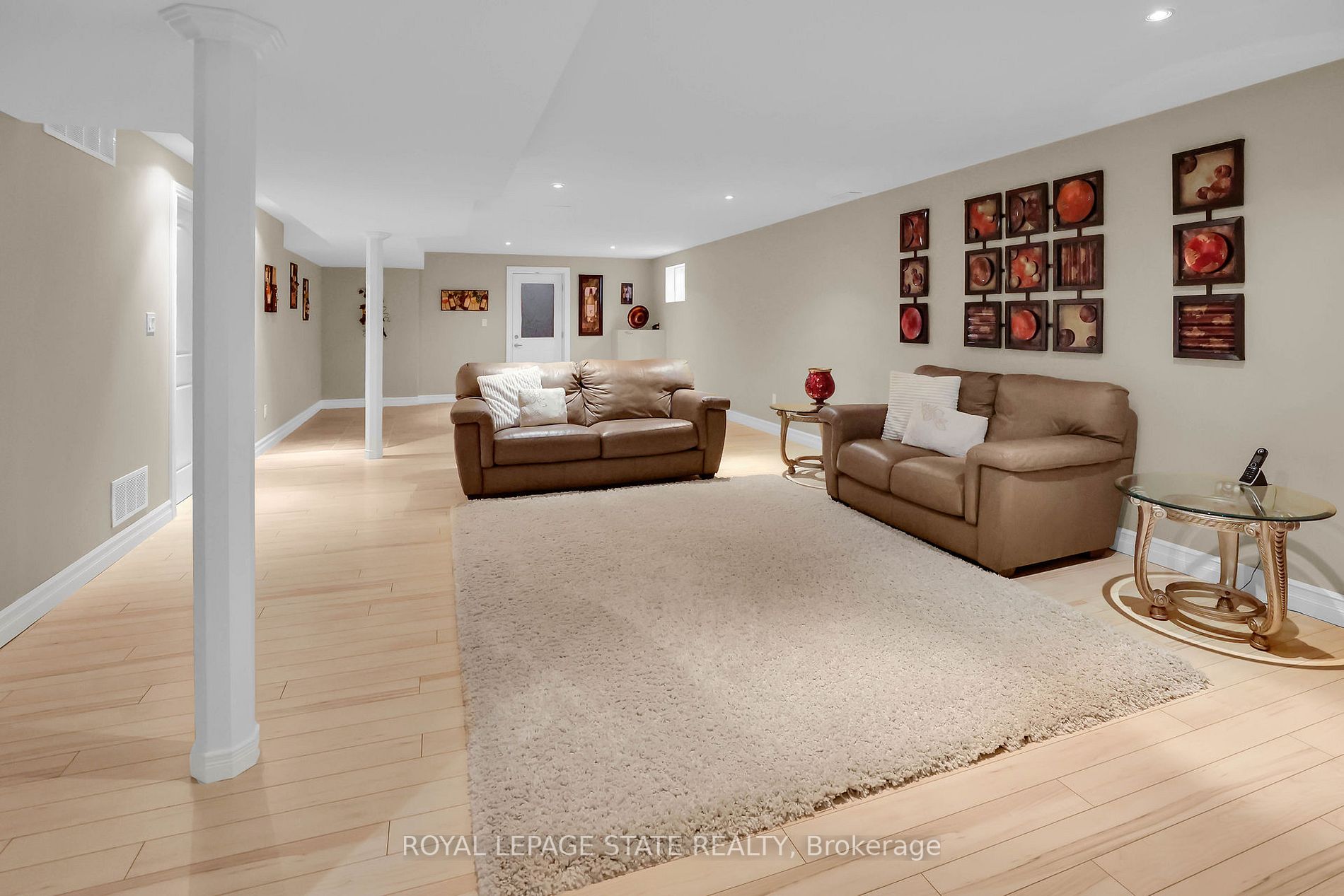 146 Lakeside Dr