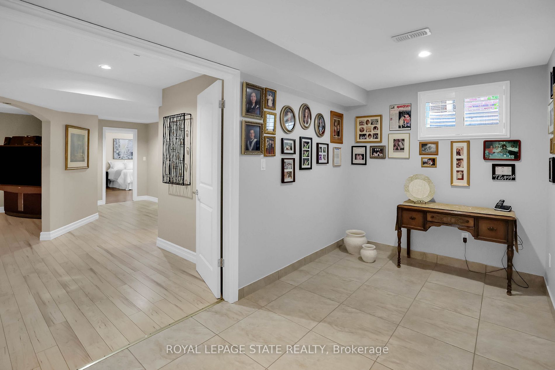 146 Lakeside Dr