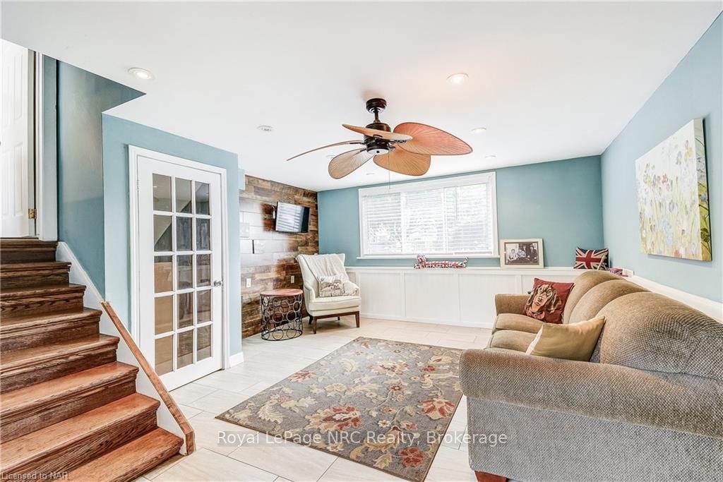 14 Lynnwood Ave