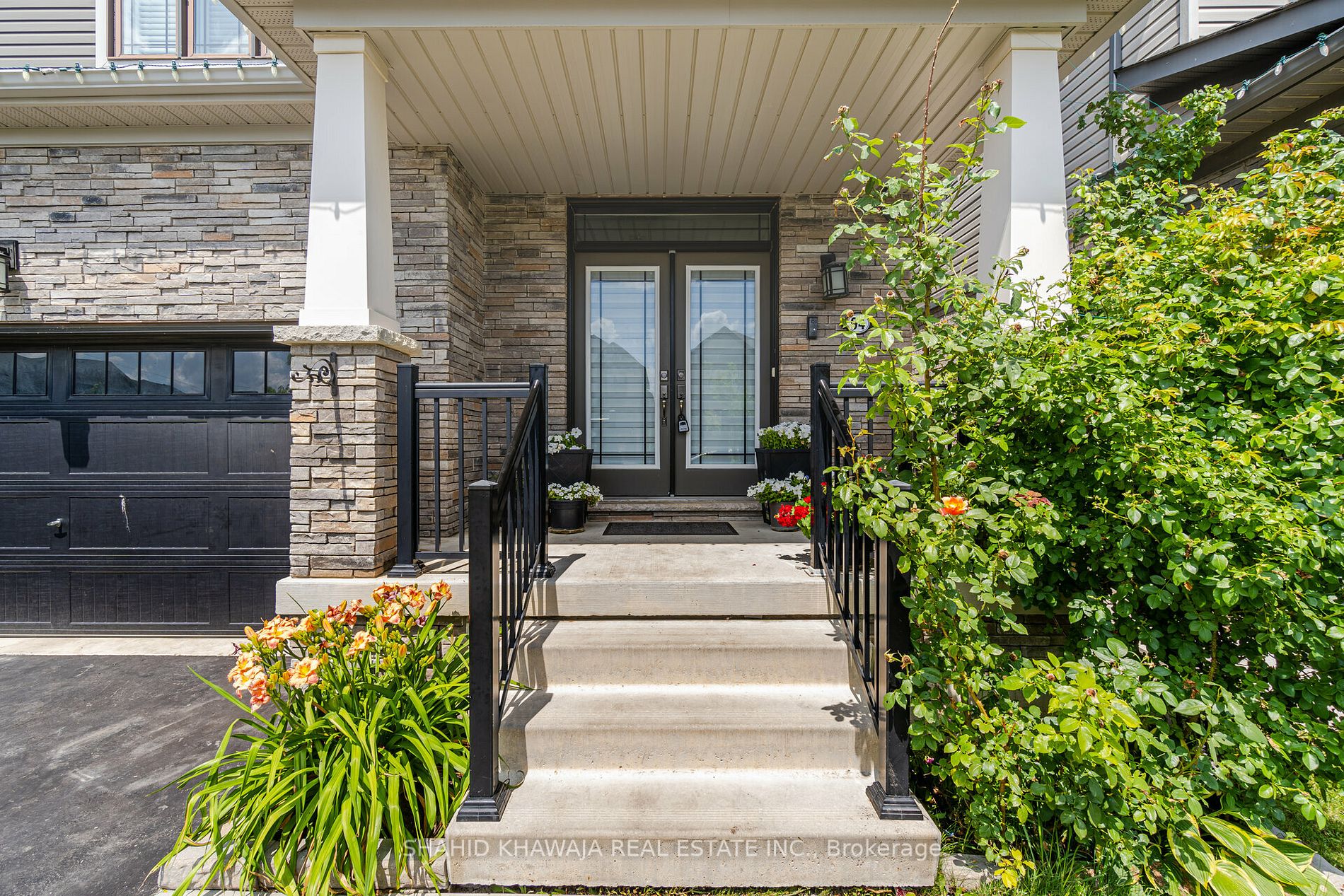 94 Pagebrook Cres