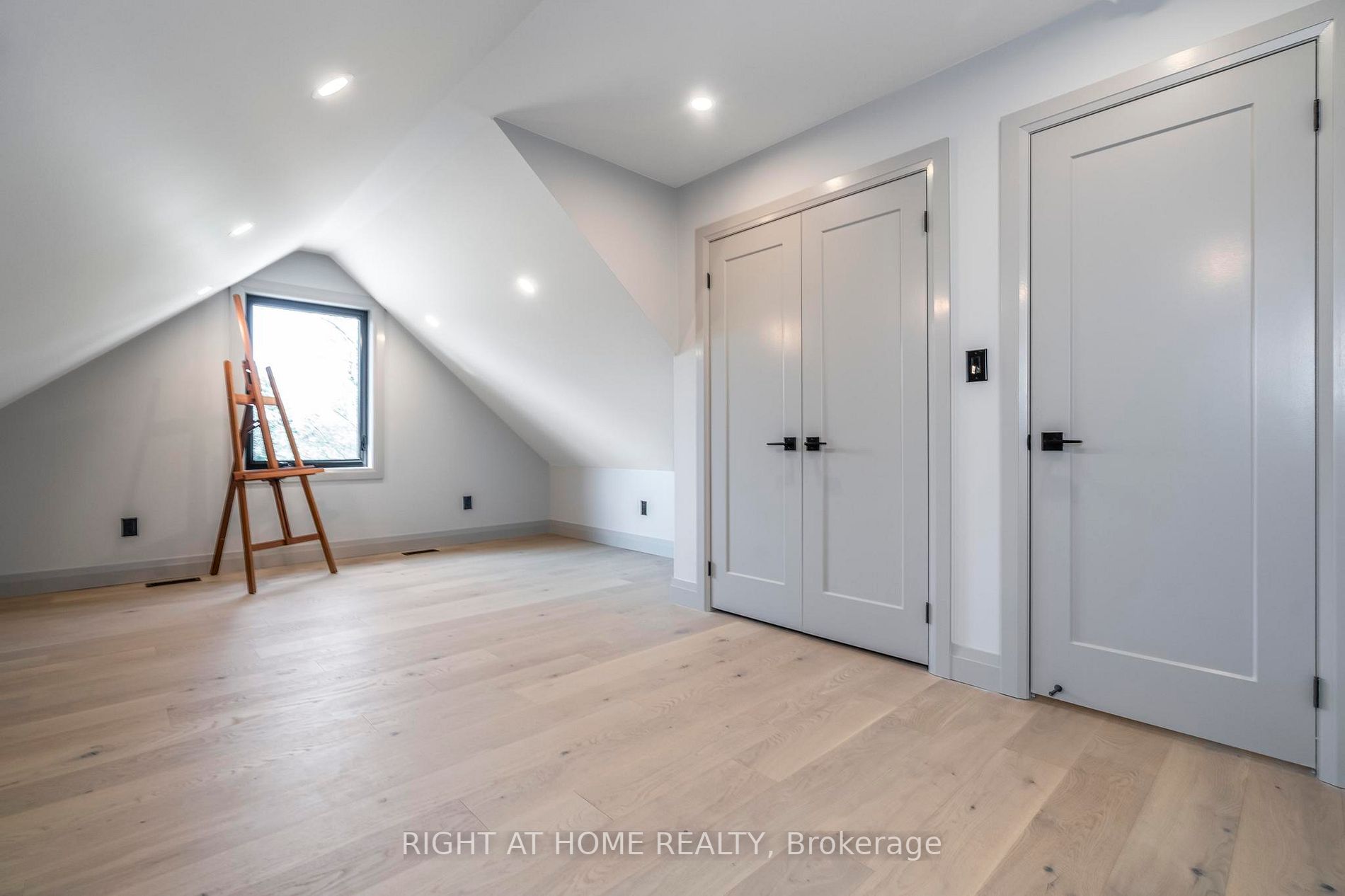 94 Macey Bay Rd