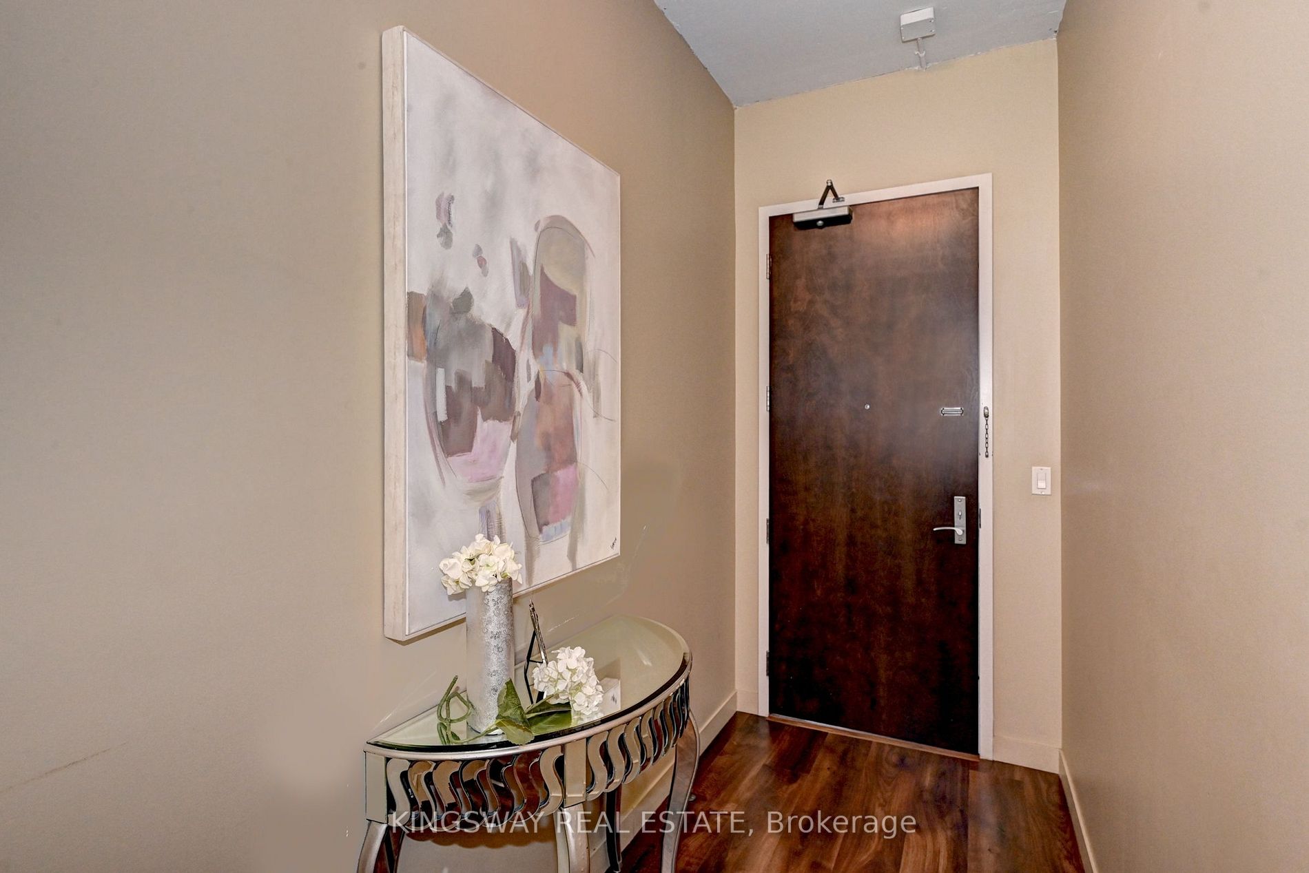 191 KING Street S, #512